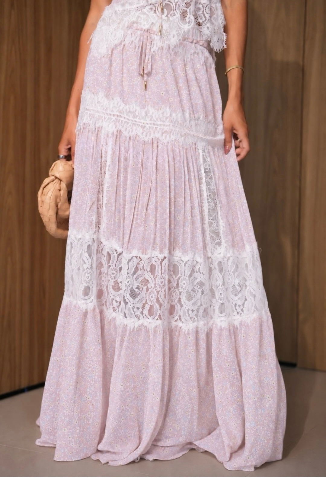 Conjunto Saia e Regata em Chiffon de Seda Estampa Liberty com Entremeio em Renda Chantilly
