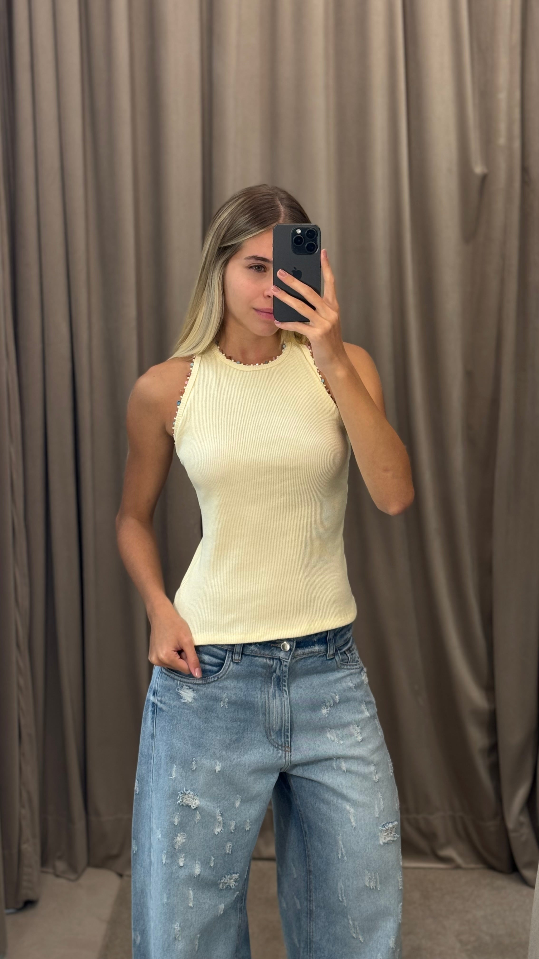 Regata Nadador Com Bordado Decote E Cava