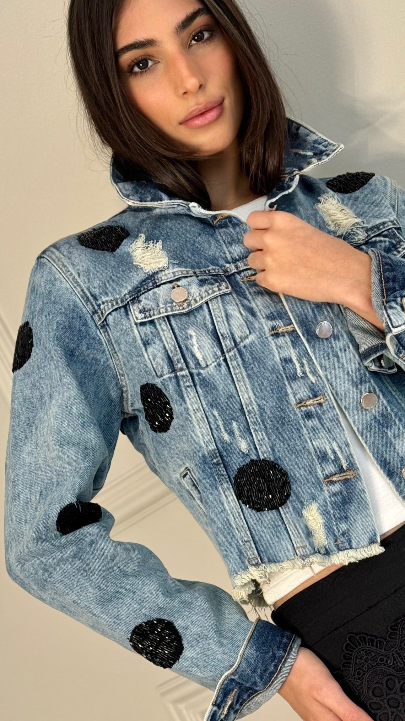 Jaqueta Jeans Bordada Em Mini Poás