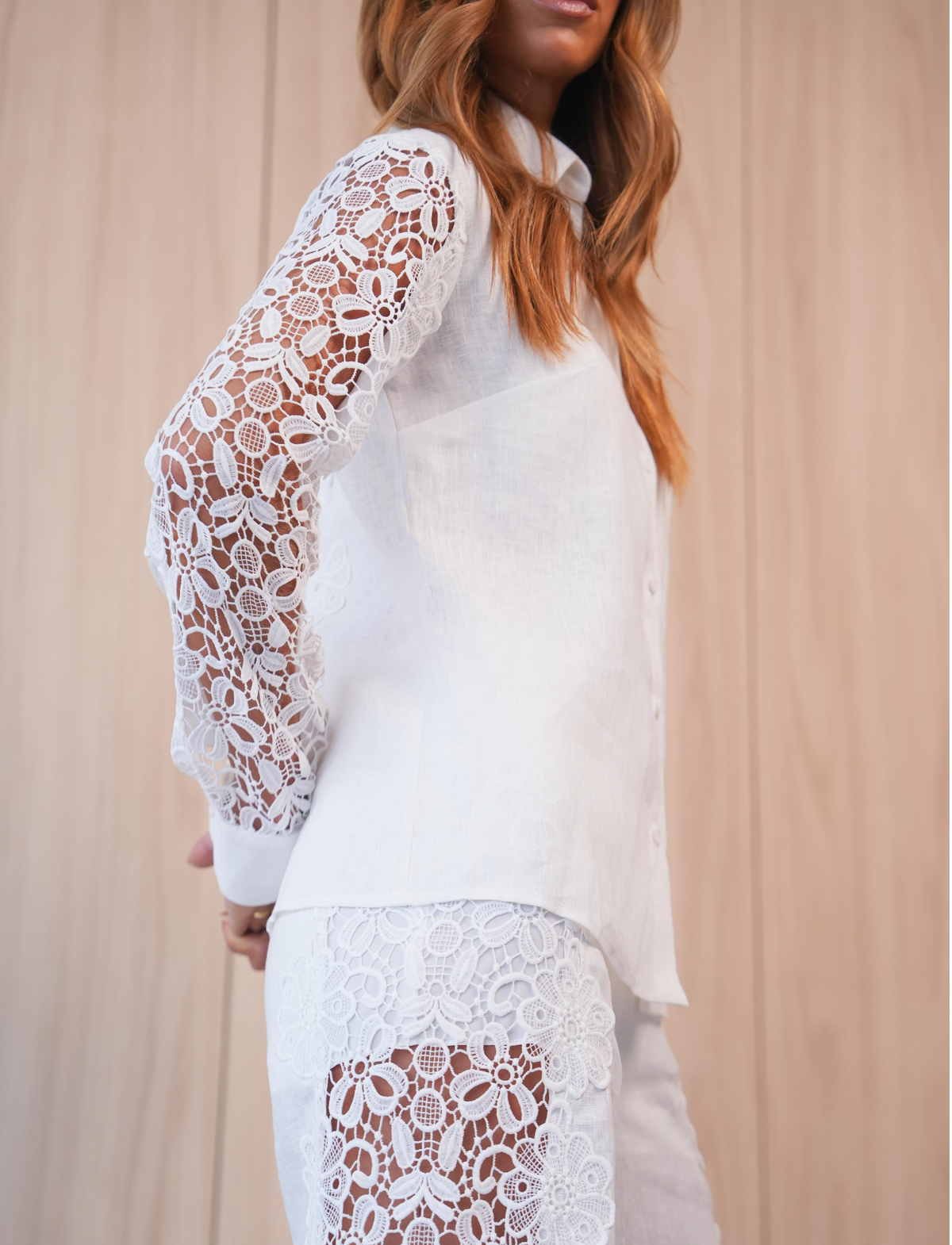 Conjunto Camisa e Calça em Linho com Entremeio em Guipuir