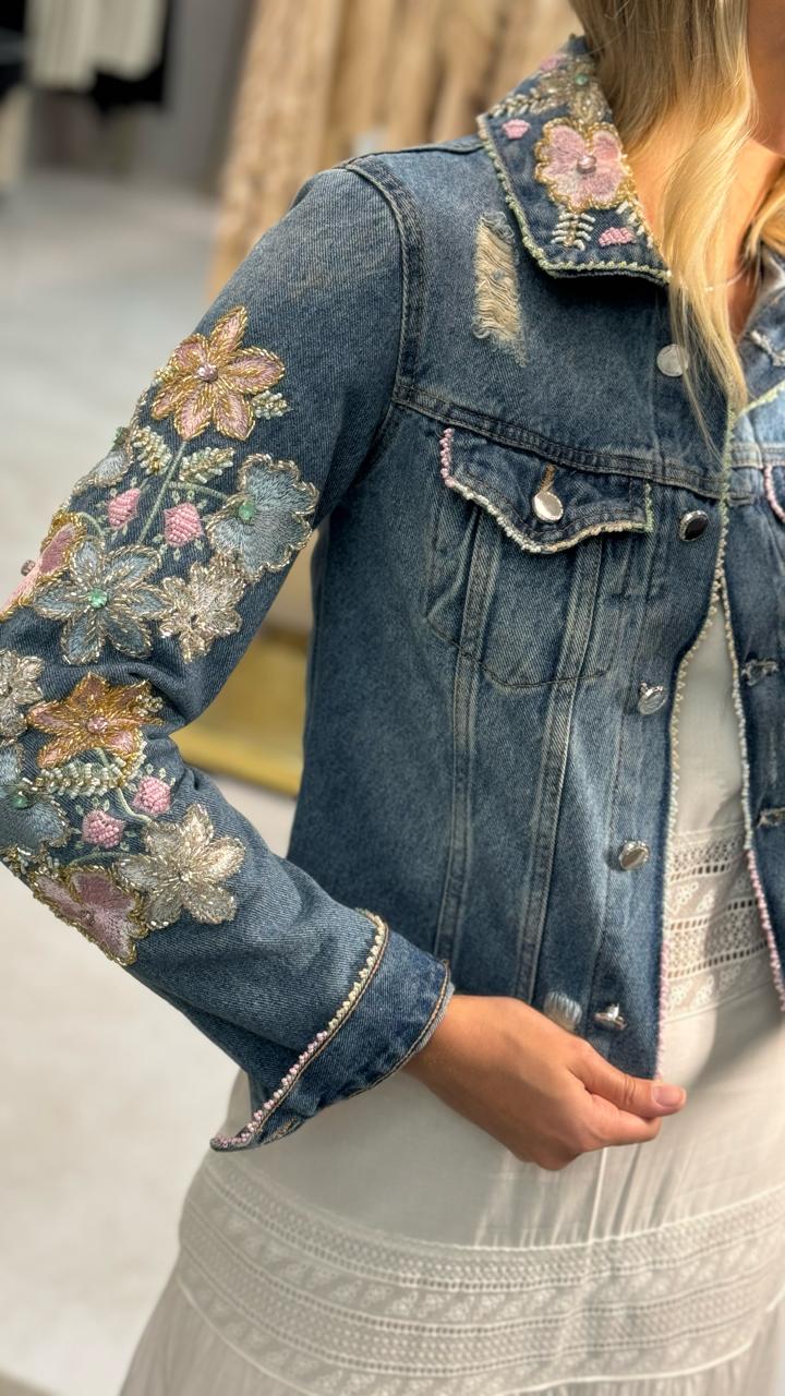 Jaqueta Flores Manga E Gola Linha E Vidrilho