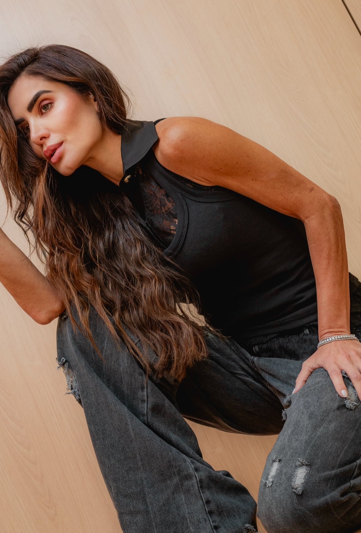 Camisa de renda sem manga