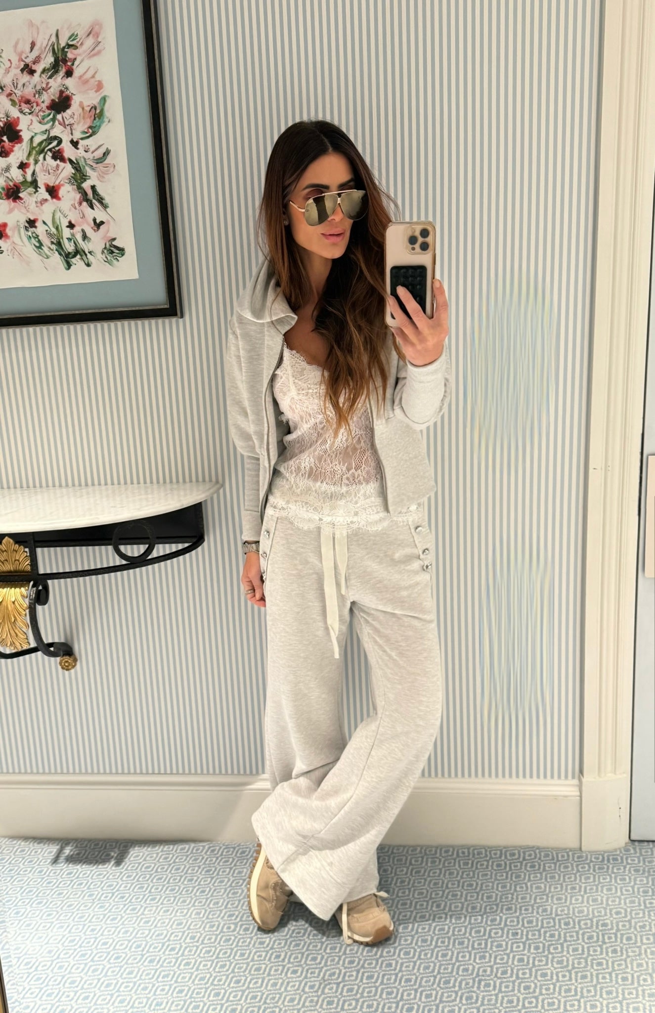 Conjunto Moletom Pantalona Com Detalhes Em Ribana