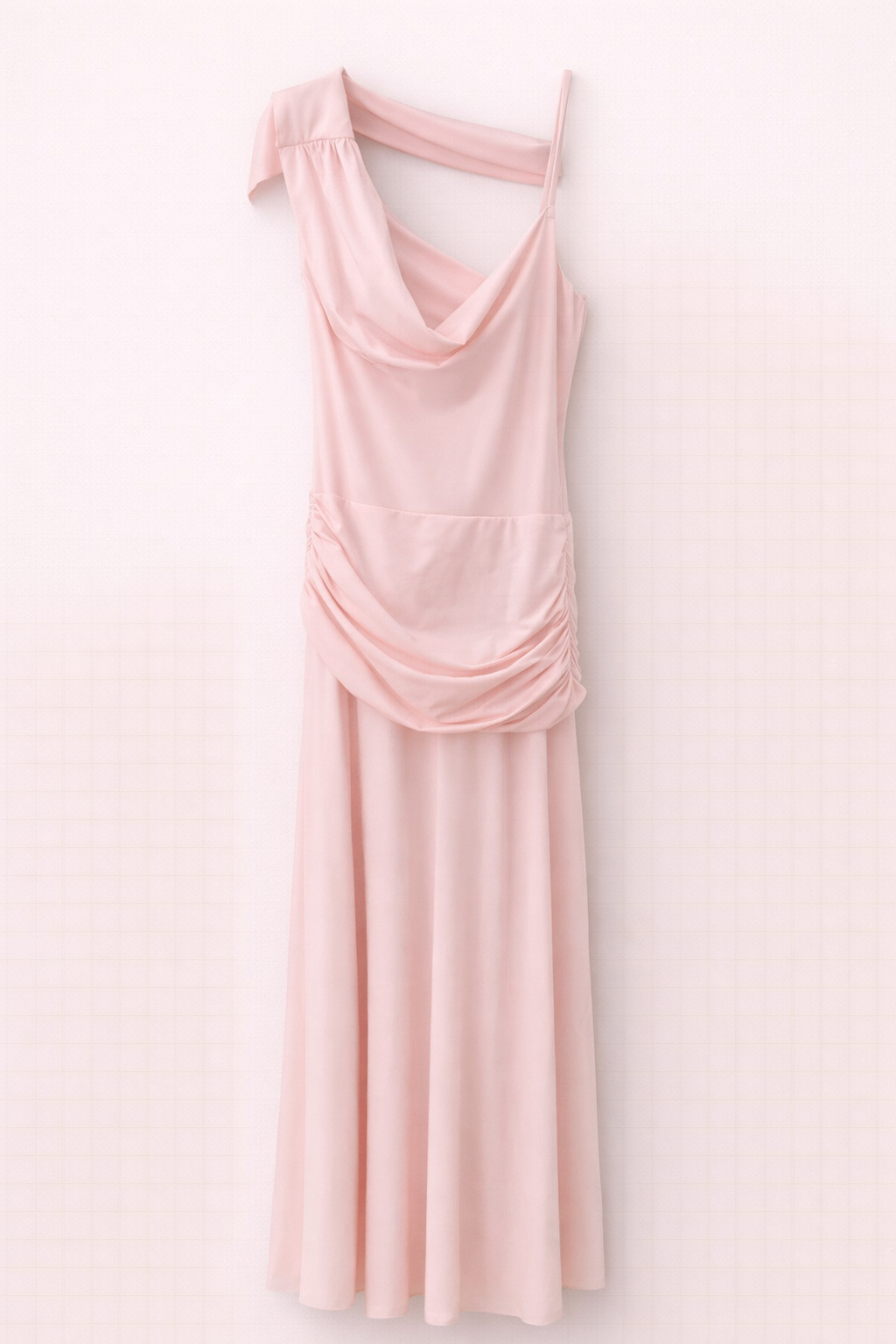 Vestido De Malha Com Faixa No Pescoço