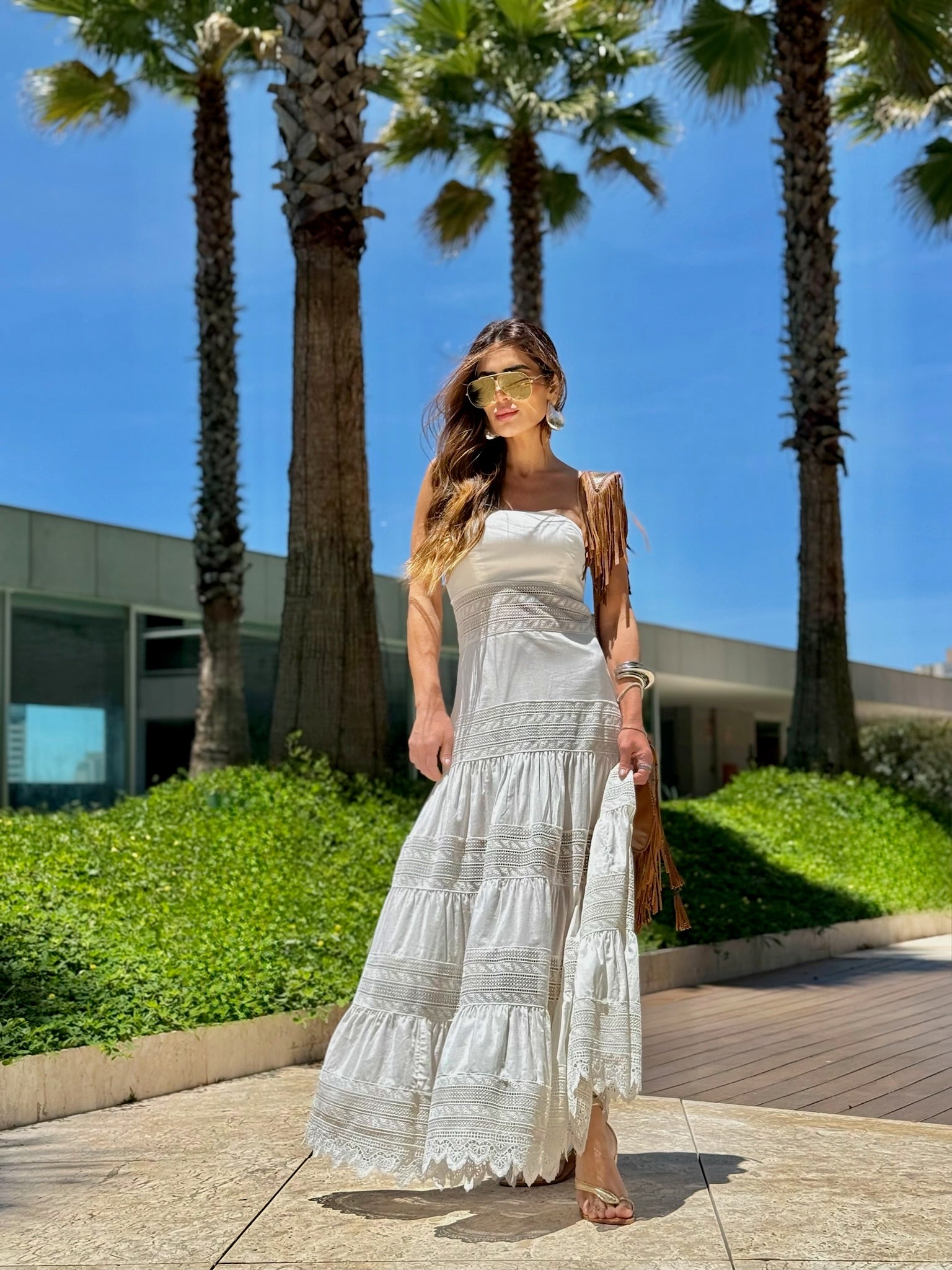 Vestido Tomara Que Caia Em Cambraia De Algodão Com Entremeio Em Renda