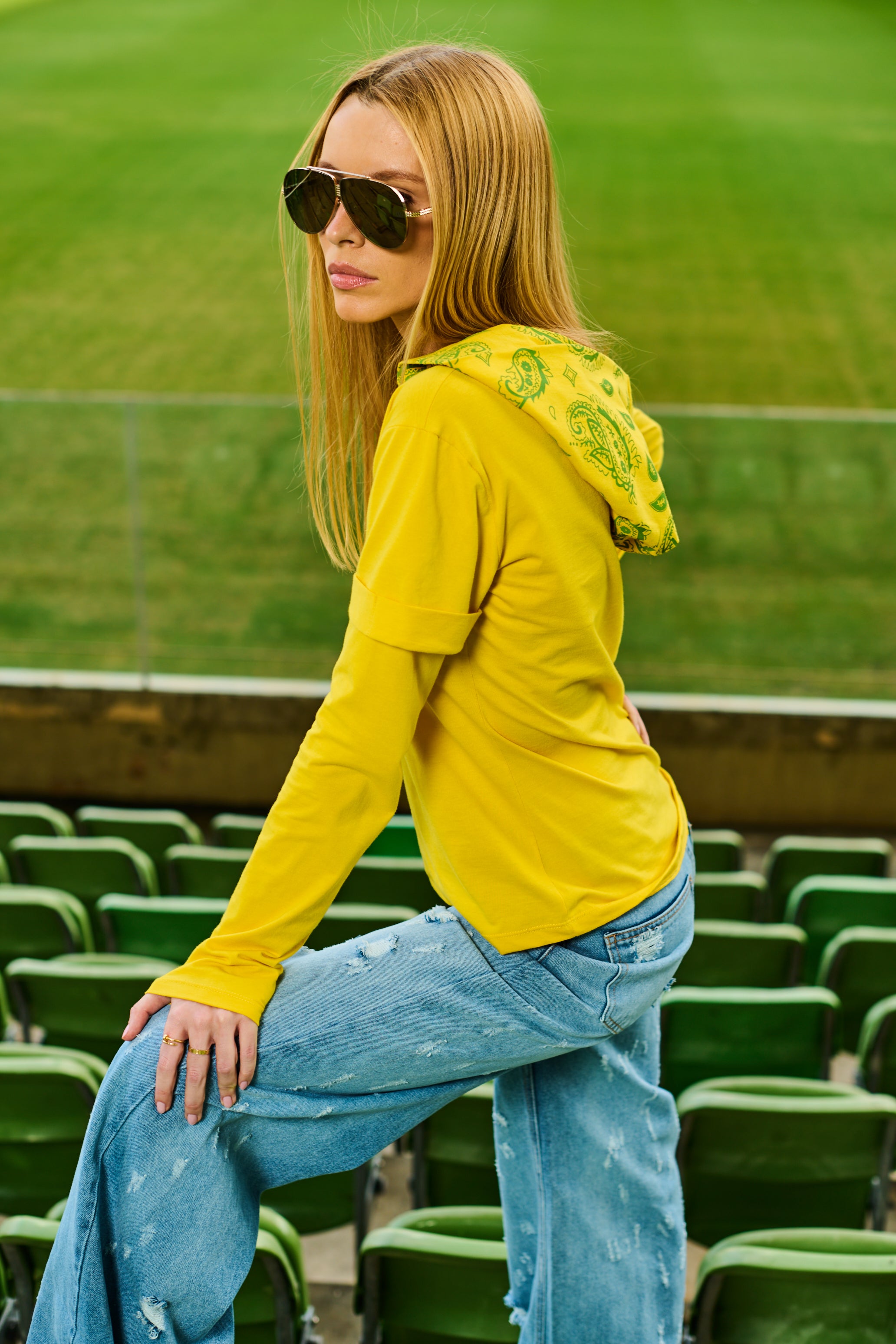 Blusa Copa com Capuz e Bandana