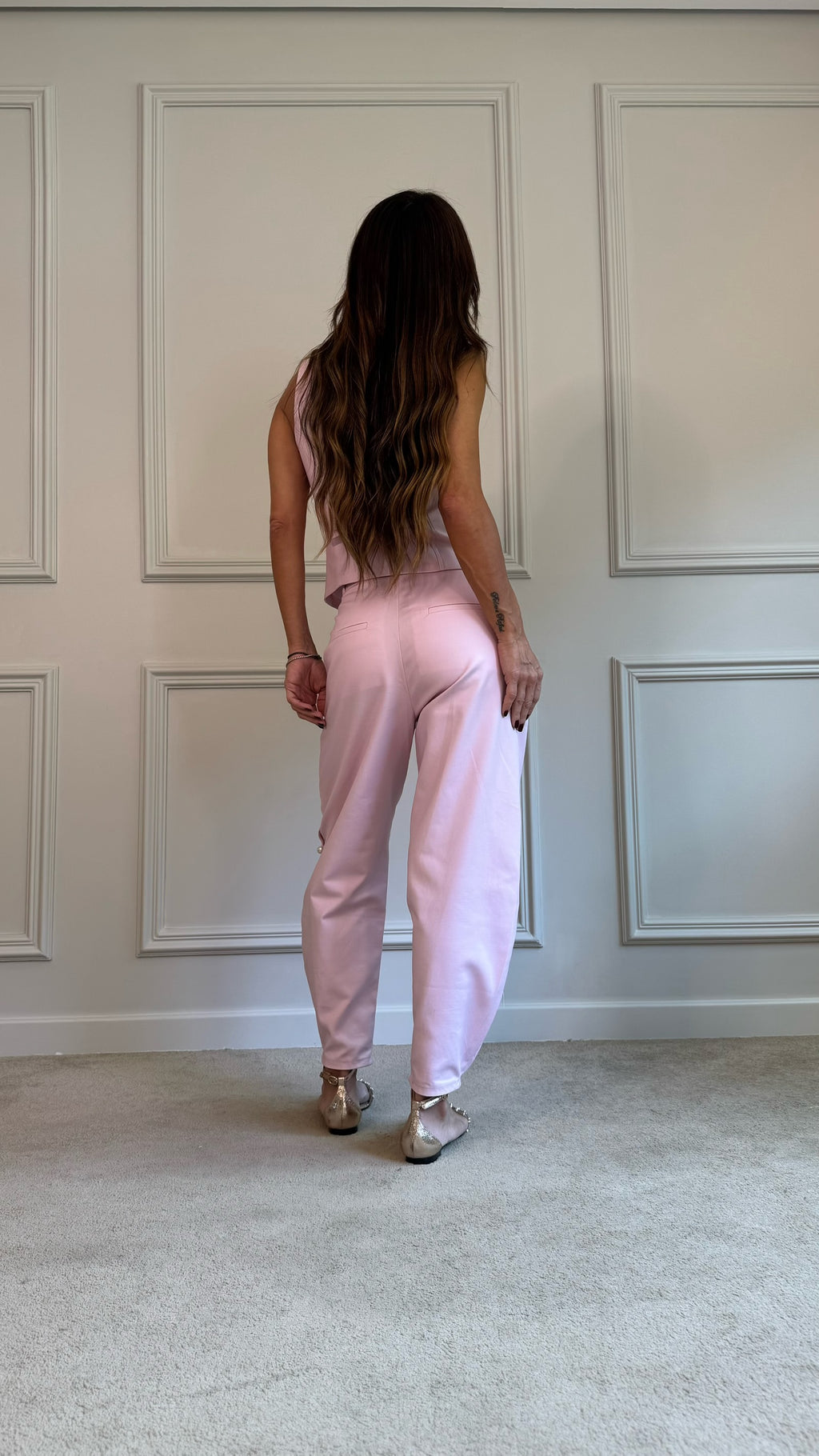 Conjunto Colete E Calça Sarja Com Perolas