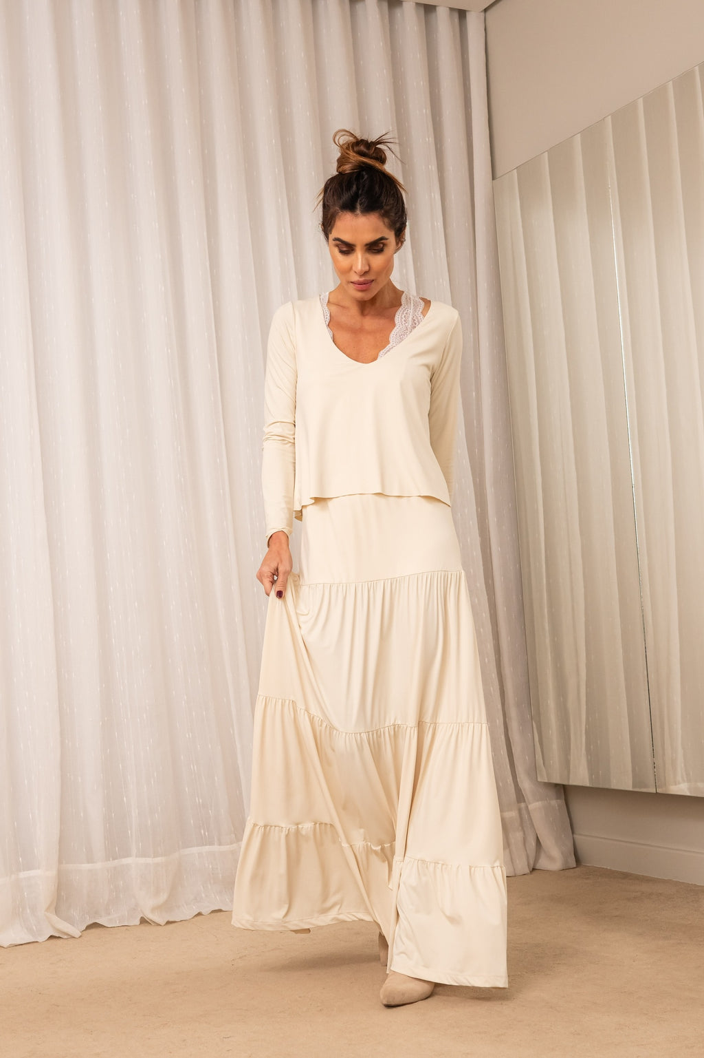 Conjunto Blusa Manga Longa E Saia