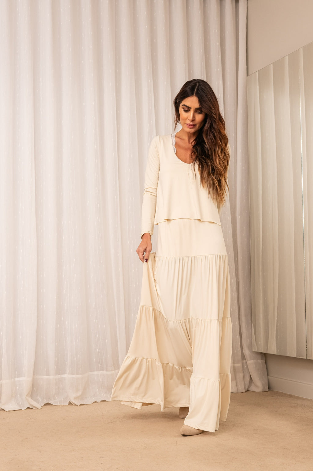 Conjunto Blusa Manga Longa E Saia