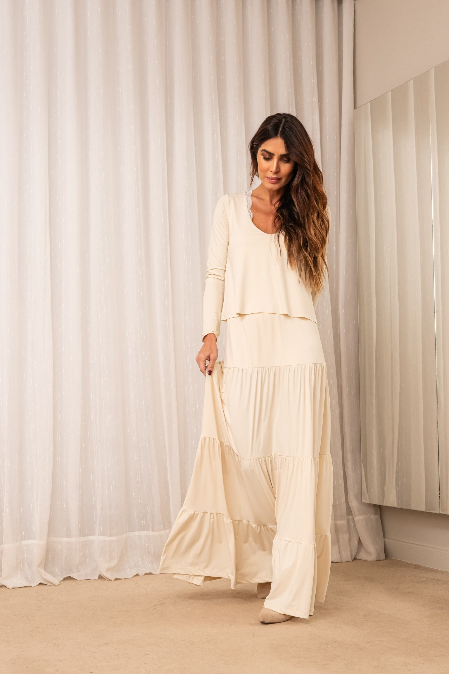 Conjunto Blusa Manga Longa E Saia