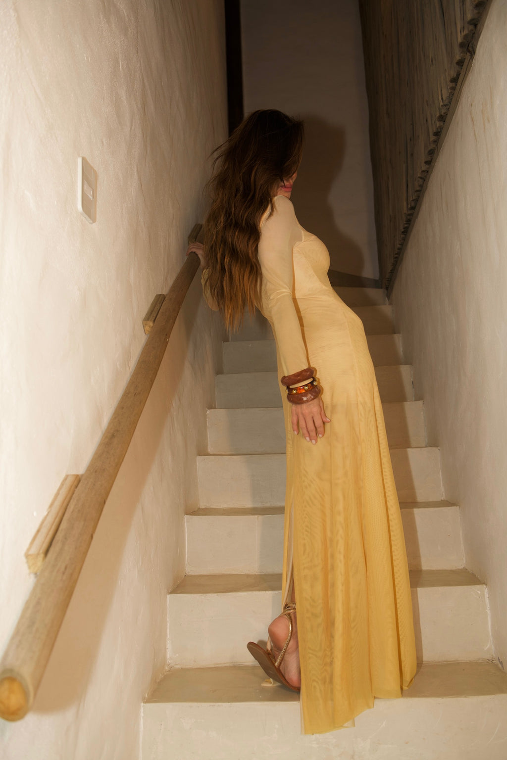 Vestido Em Tule Tie Dye Manga Longa