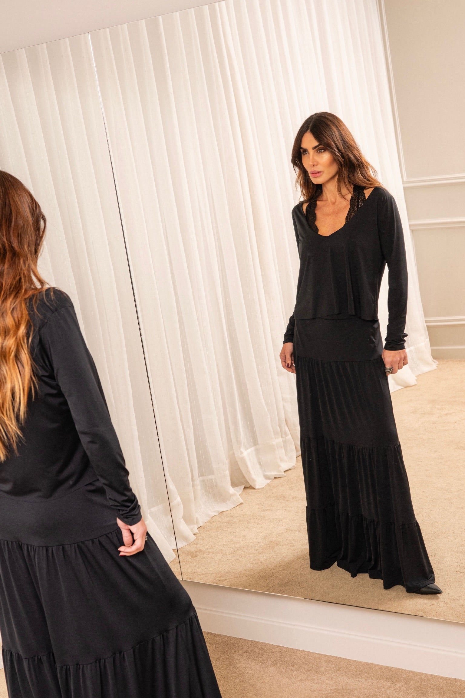 Conjunto Blusa Manga Longa E Saia