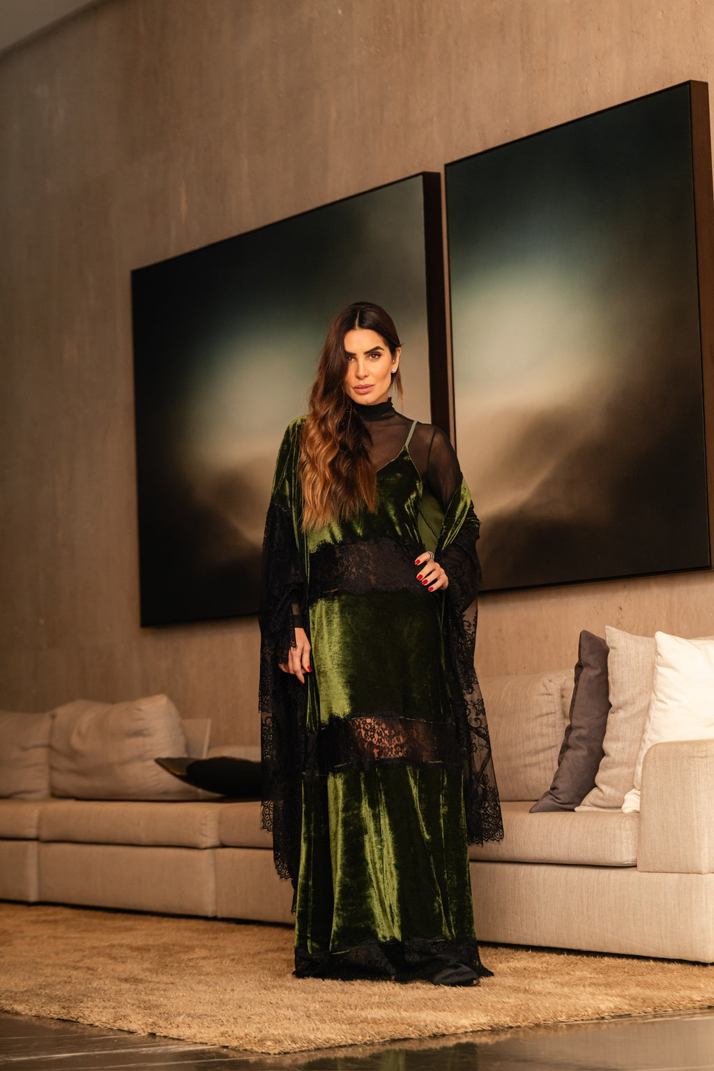 Kimono Veludo Com Detalhes Em Renda