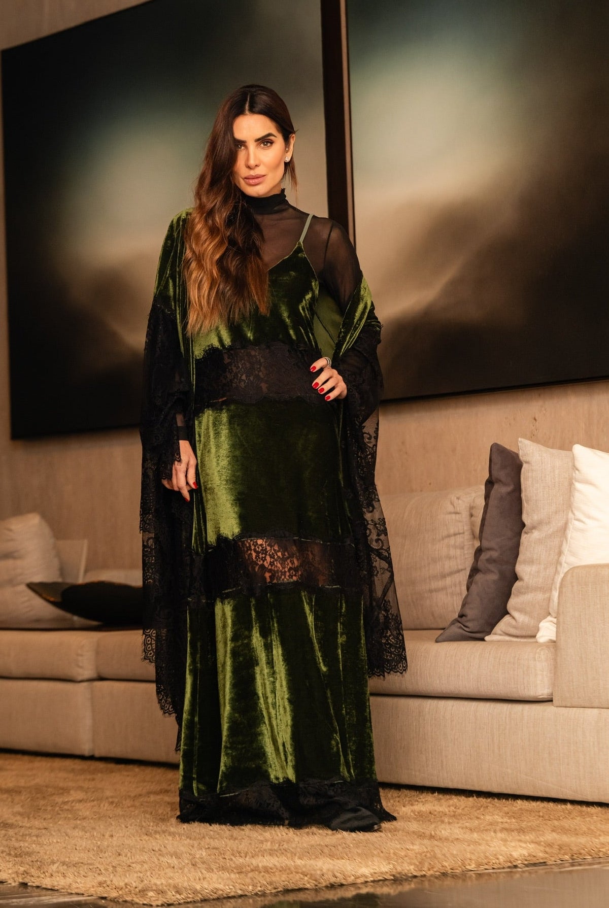 Kimono Veludo Com Detalhes Em Renda