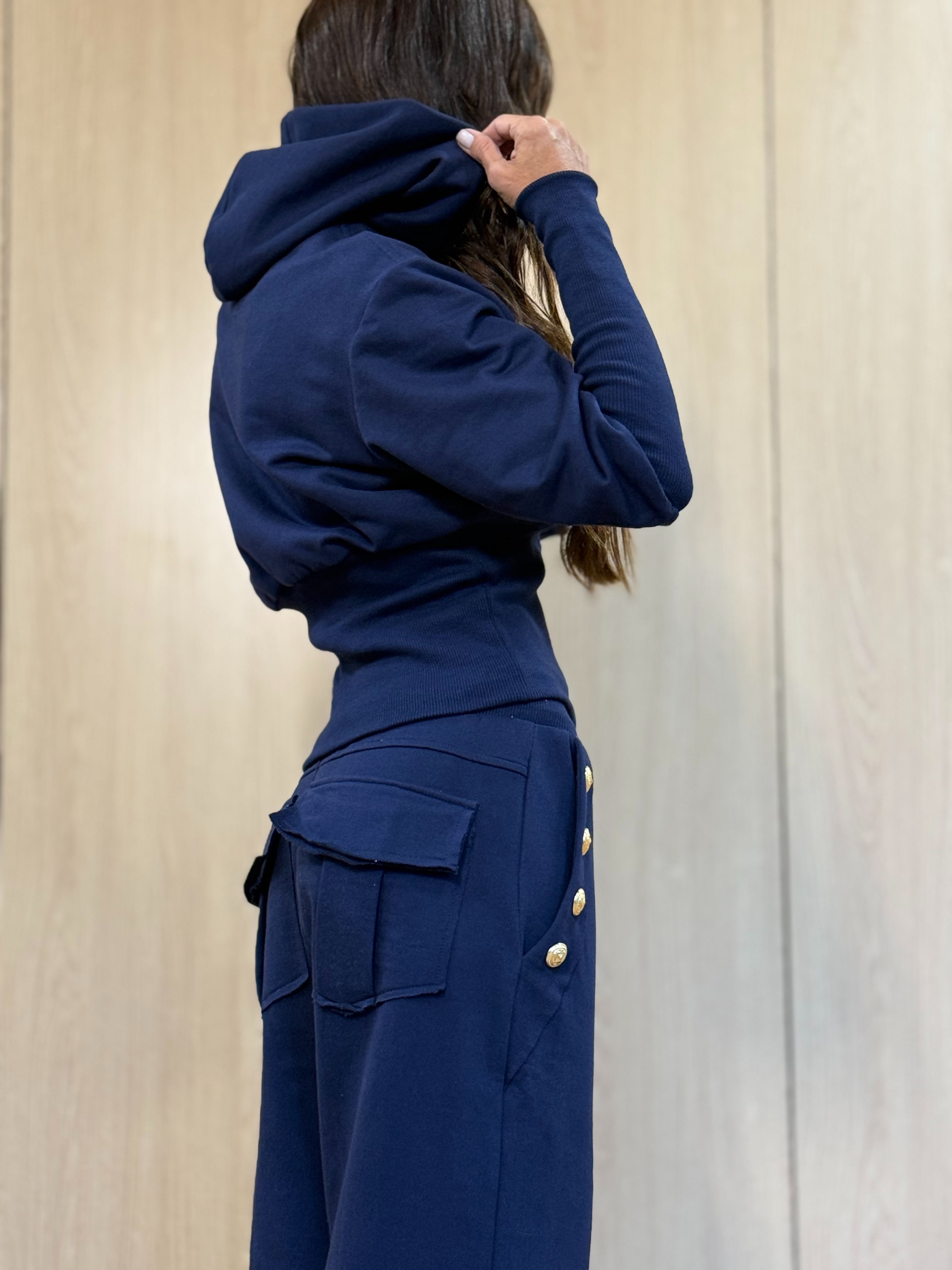 Conjunto Moletom Pantalona Com Detalhes Em Ribana