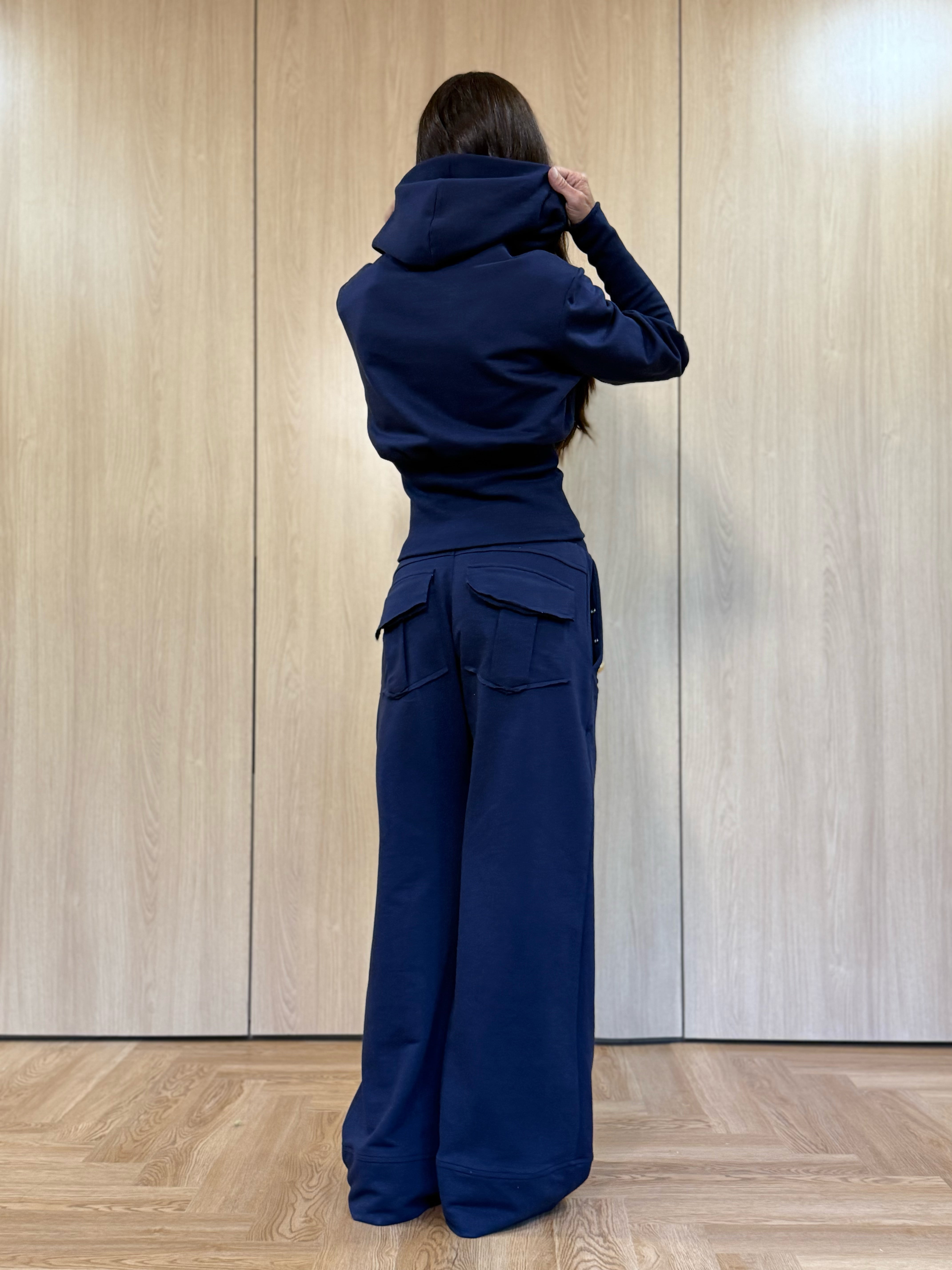 Conjunto Moletom Pantalona Com Detalhes Em Ribana