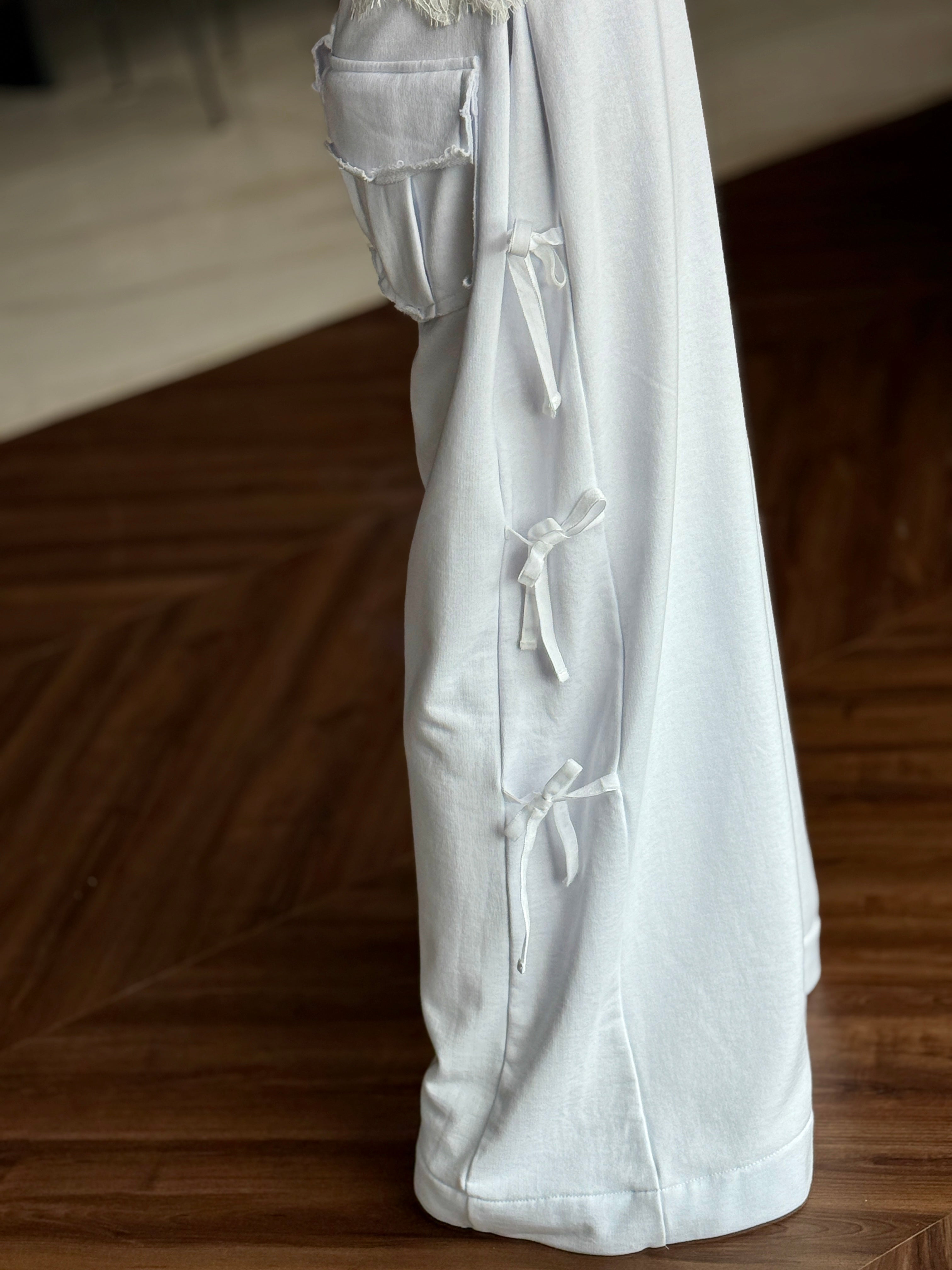 Conjunto Moletom Detalhes em Laço