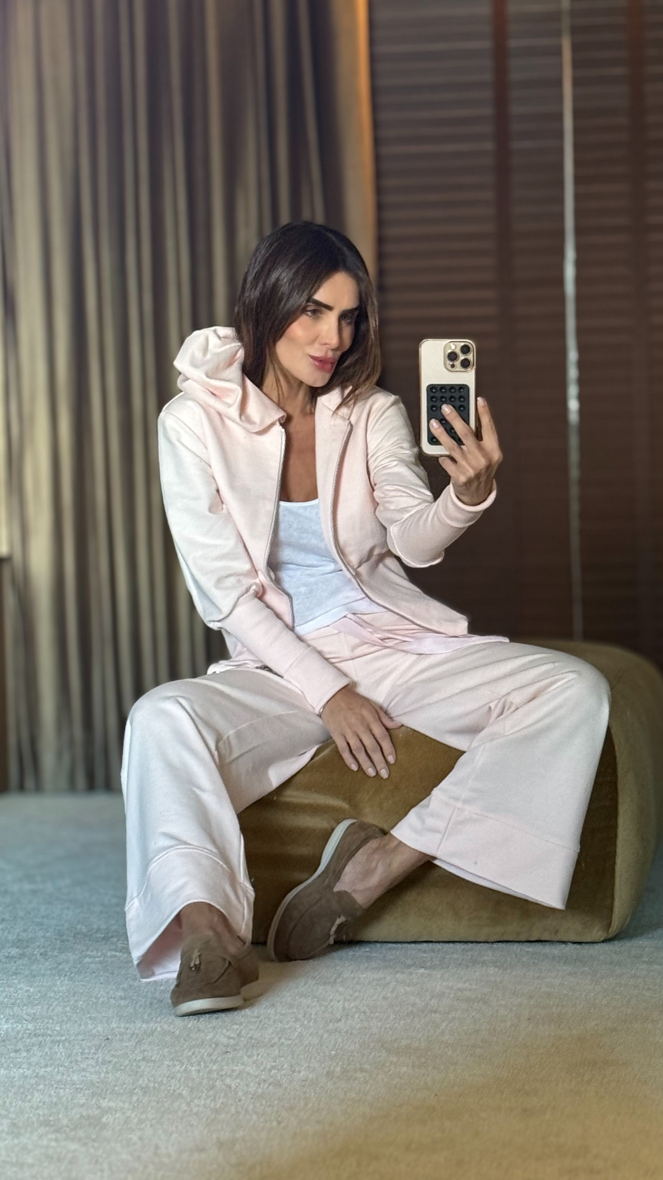 Conjunto Moletom Pantalona Com Detalhes Em Ribana