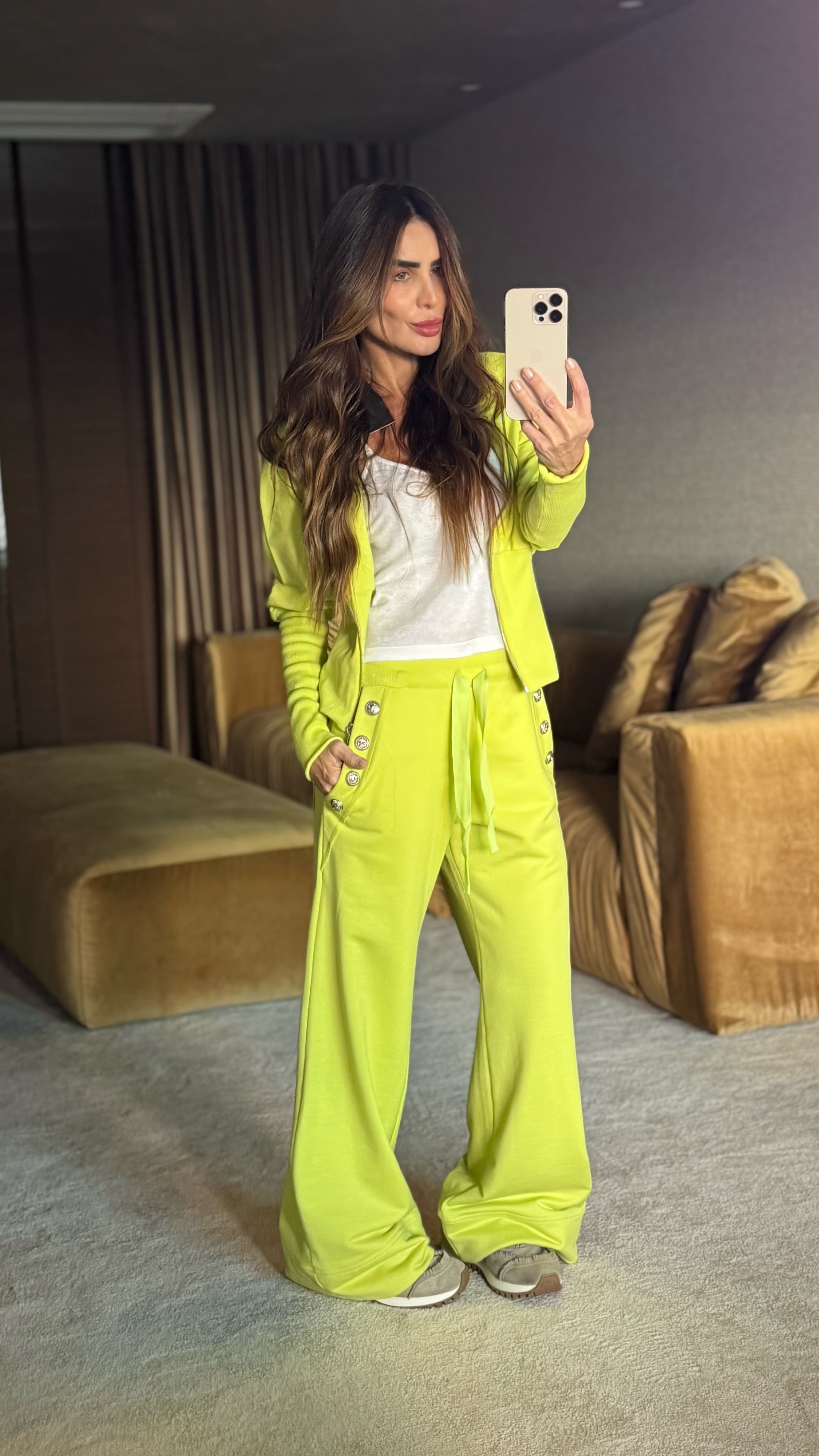 Conjunto Moletom Pantalona Com Detalhes Em Ribana