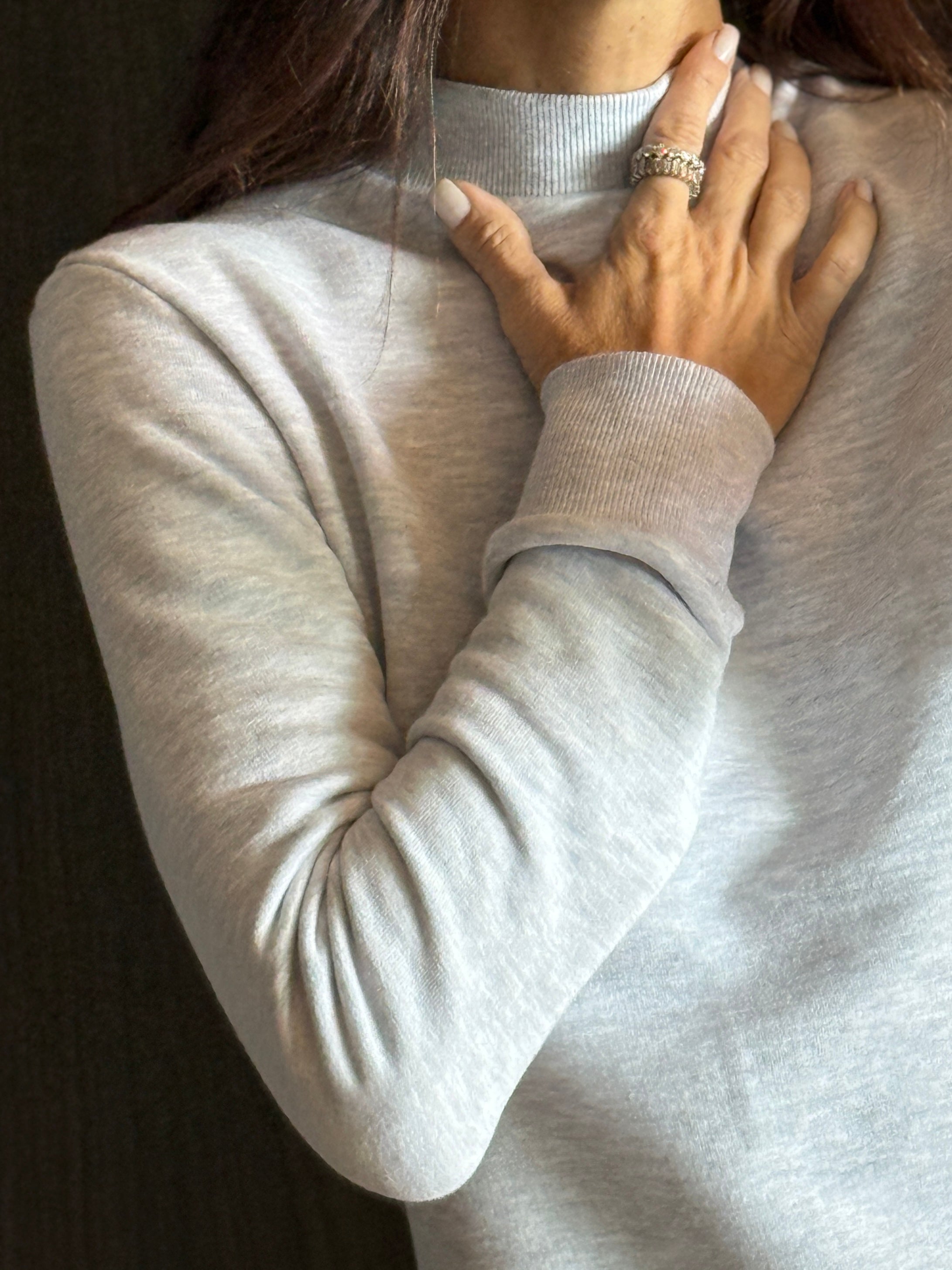 Conjunto Moletom Calça Pantalona e Detalhes em Renda