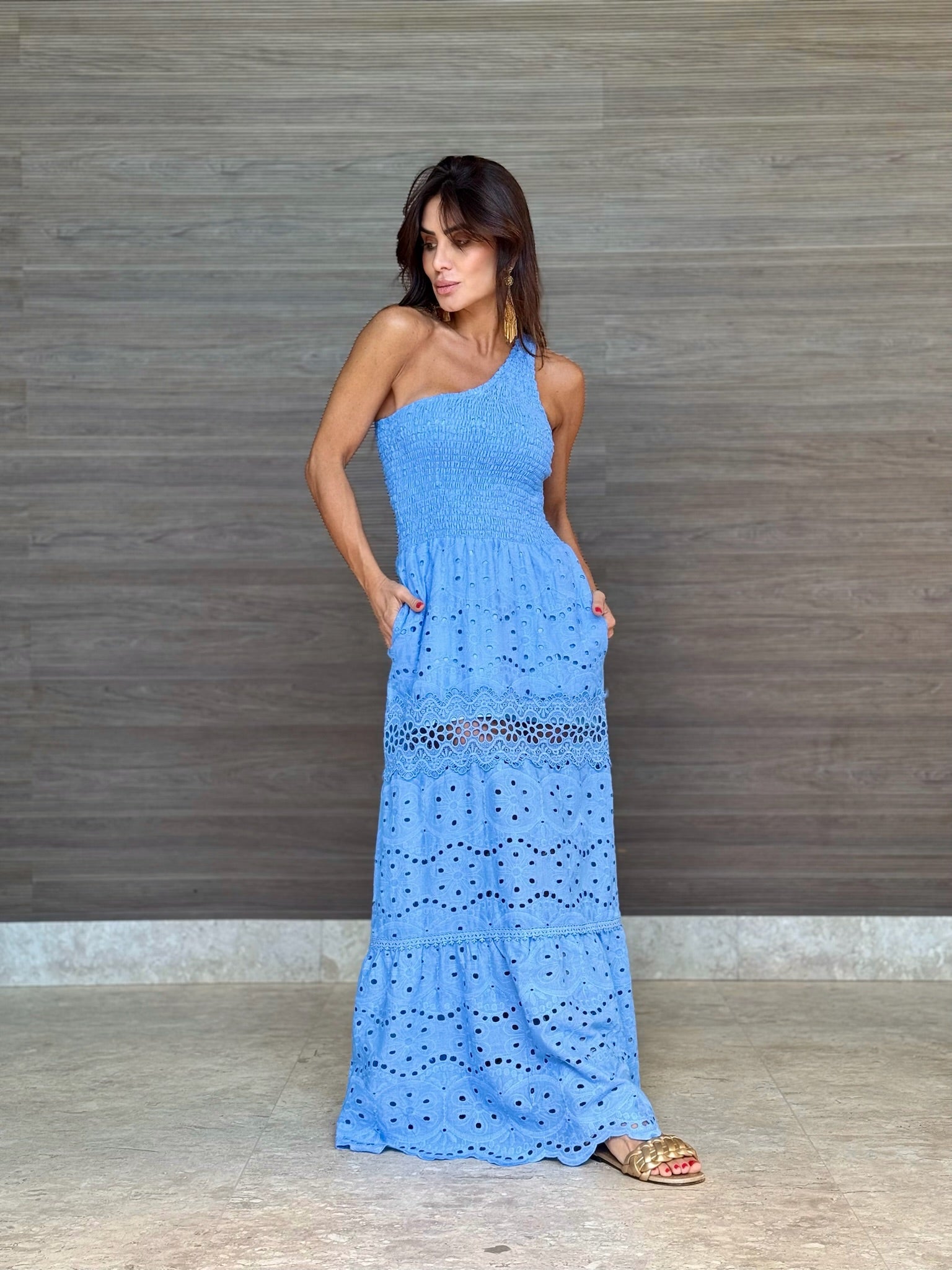 Vestido Um Ombro So Com Bolso Em Laise