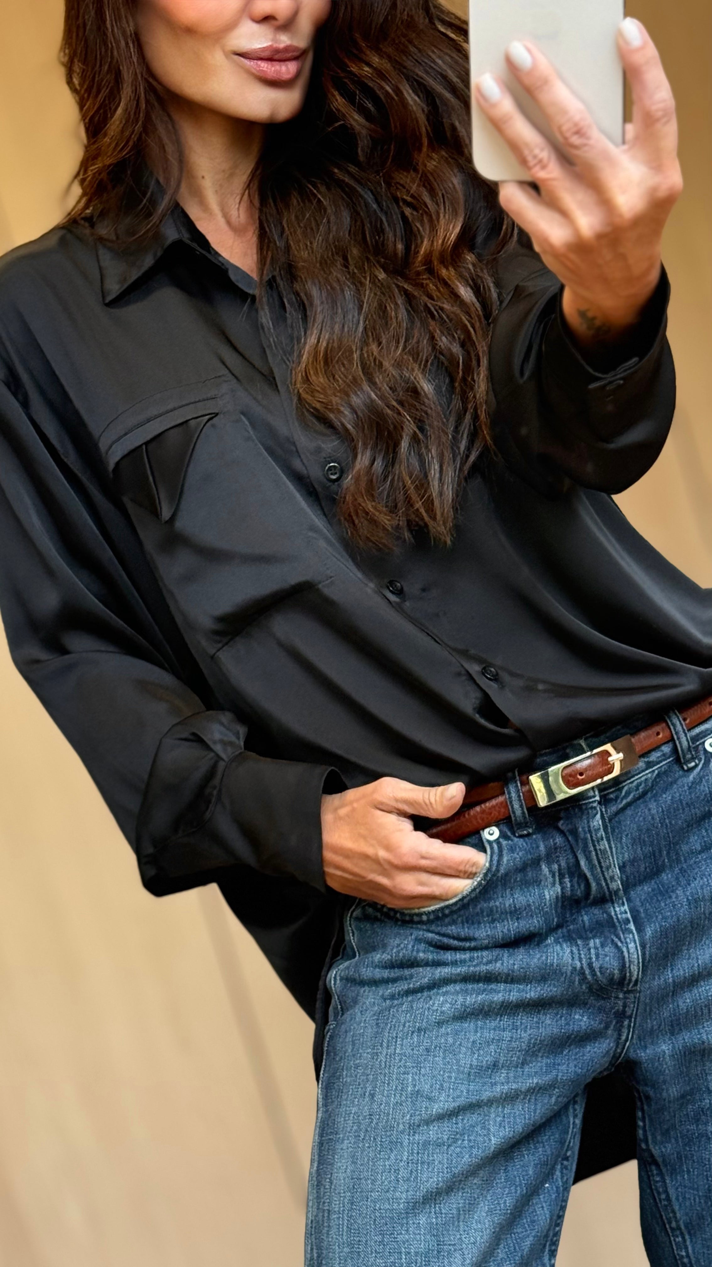Camisa Cetim Bolso Triangular