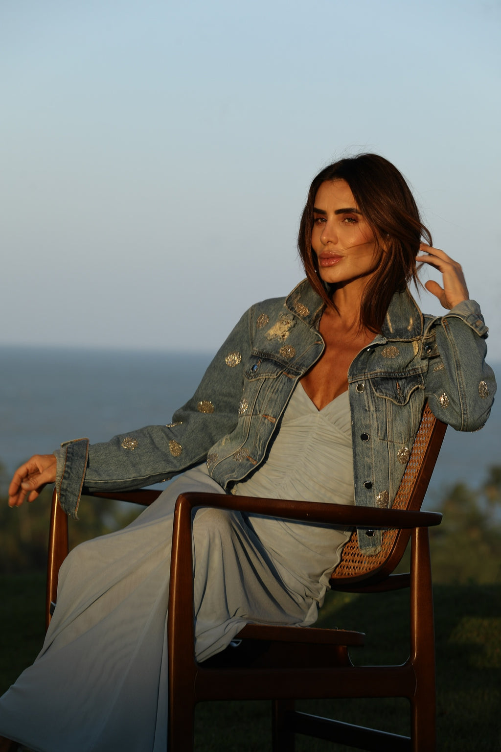 Jaqueta Jeans Bordada Em Mini Poás