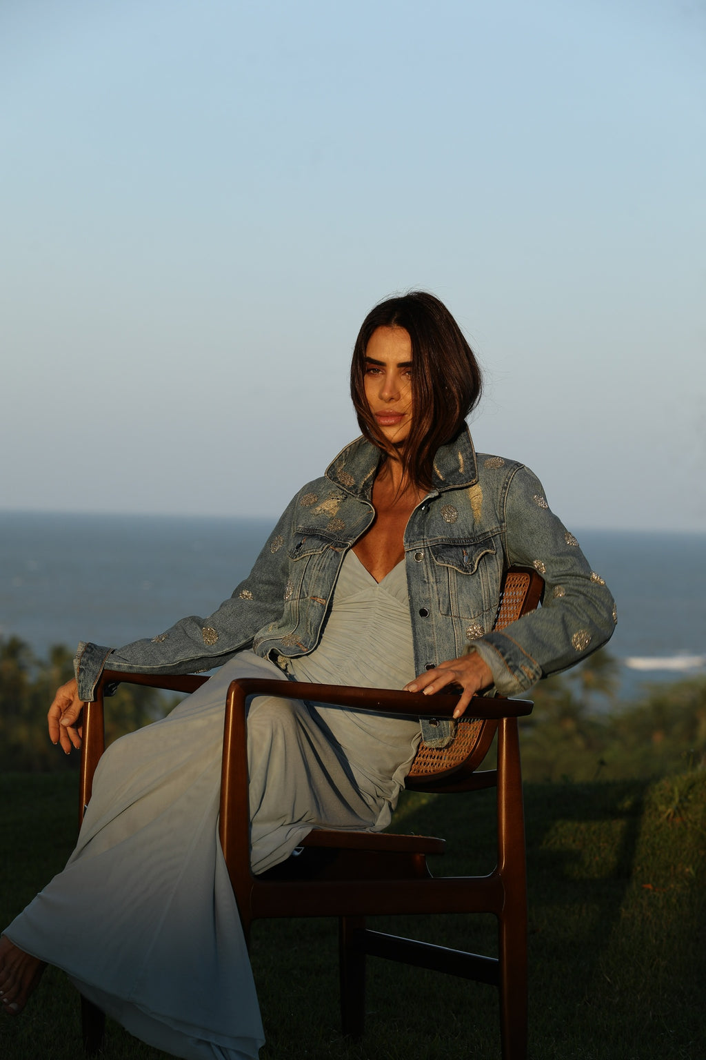 Jaqueta Jeans Bordada Em Mini Poás