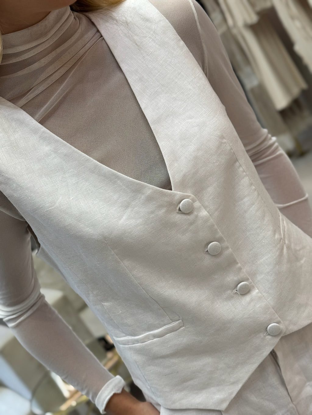 Segunda Pele Em Tule Franzido No Punho