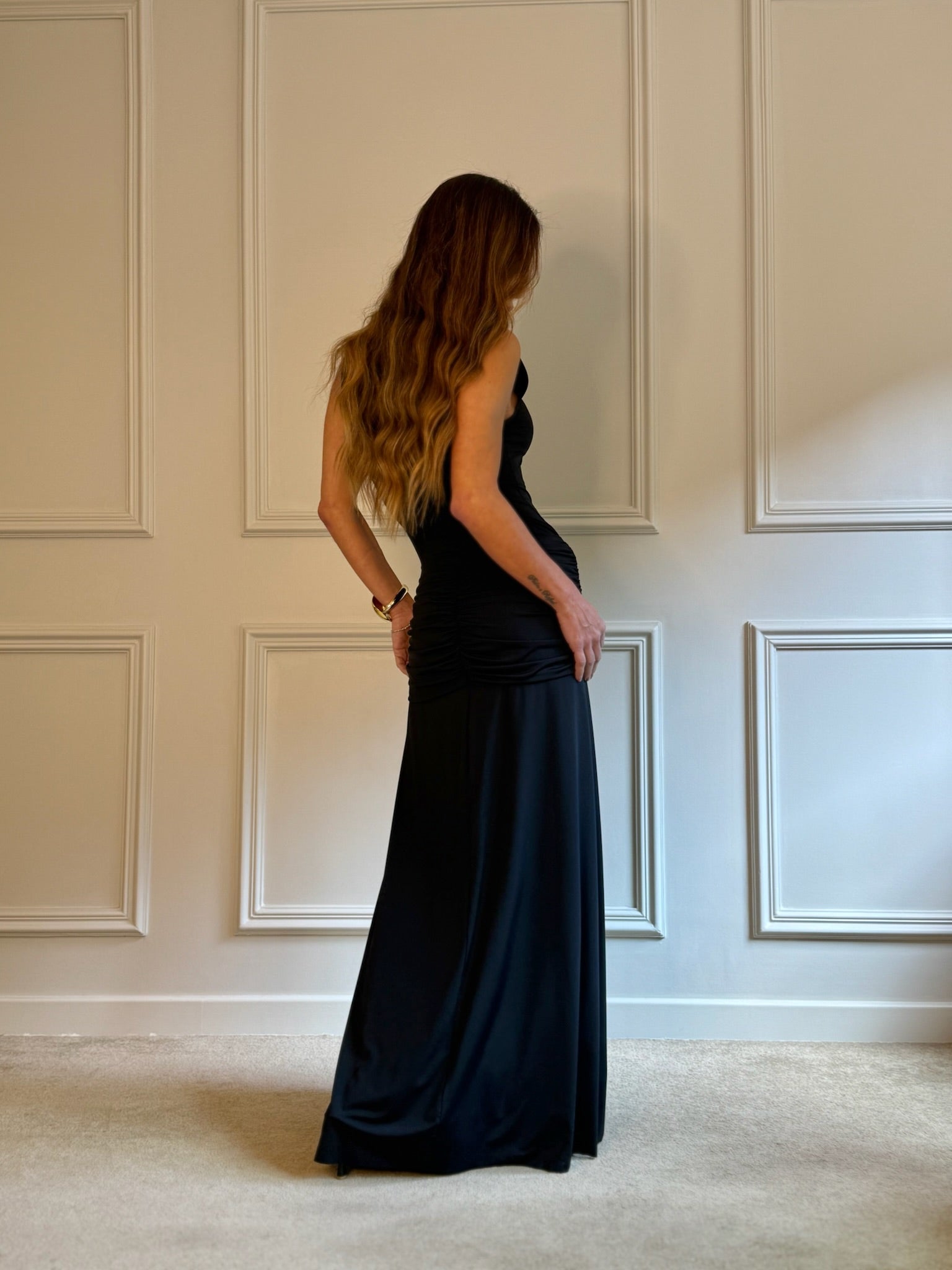 Vestido Em Malha Fria Com Faixa E Fivela