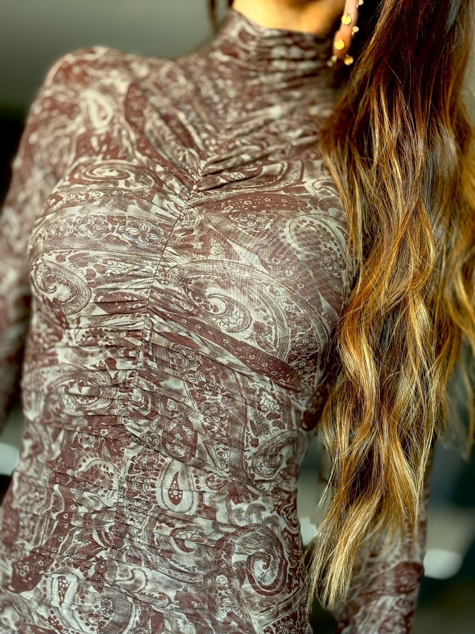 Vestido De Tule Franzido Cashmere Manga Longa