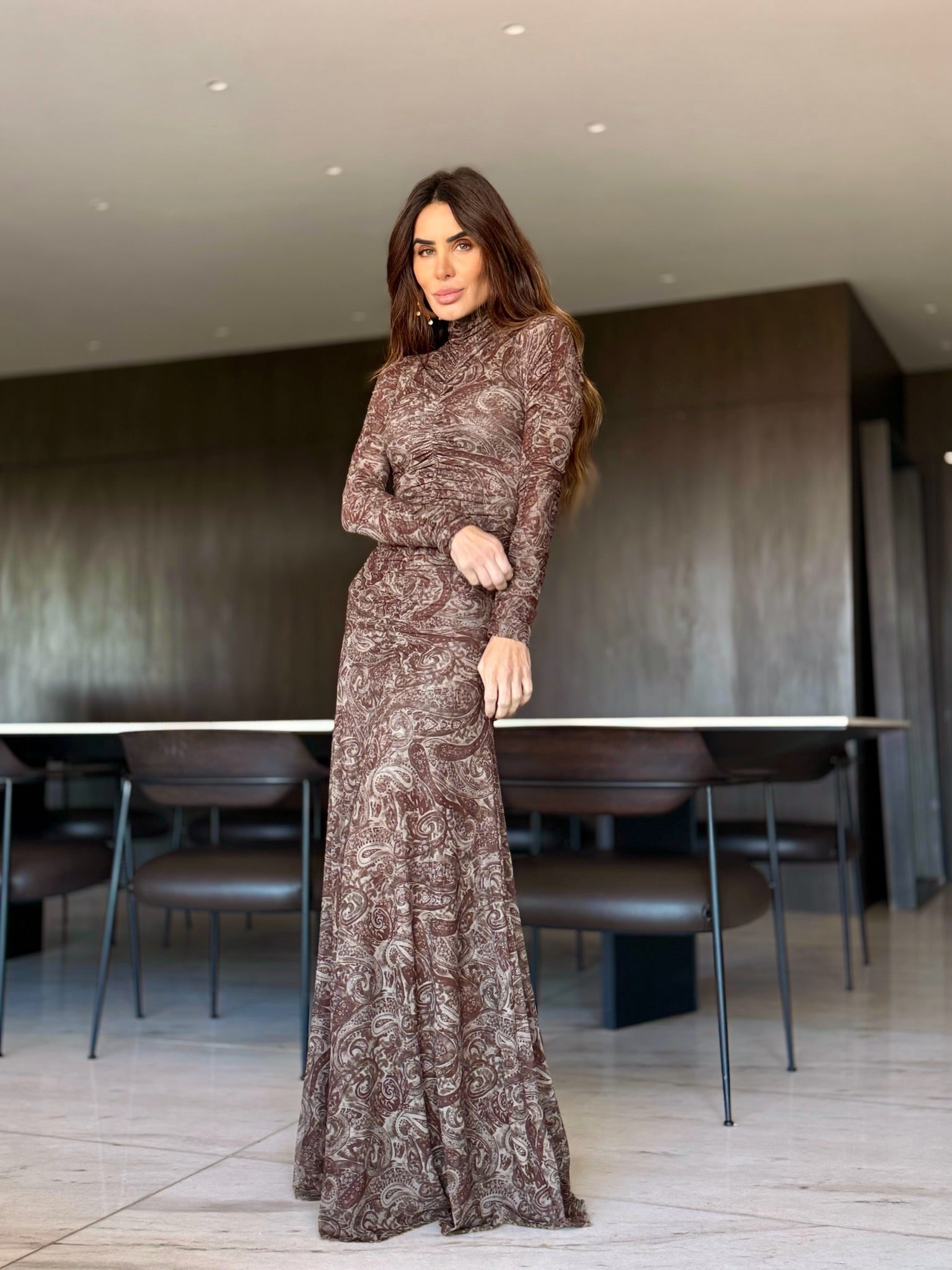 Vestido De Tule Franzido Cashmere Manga Longa