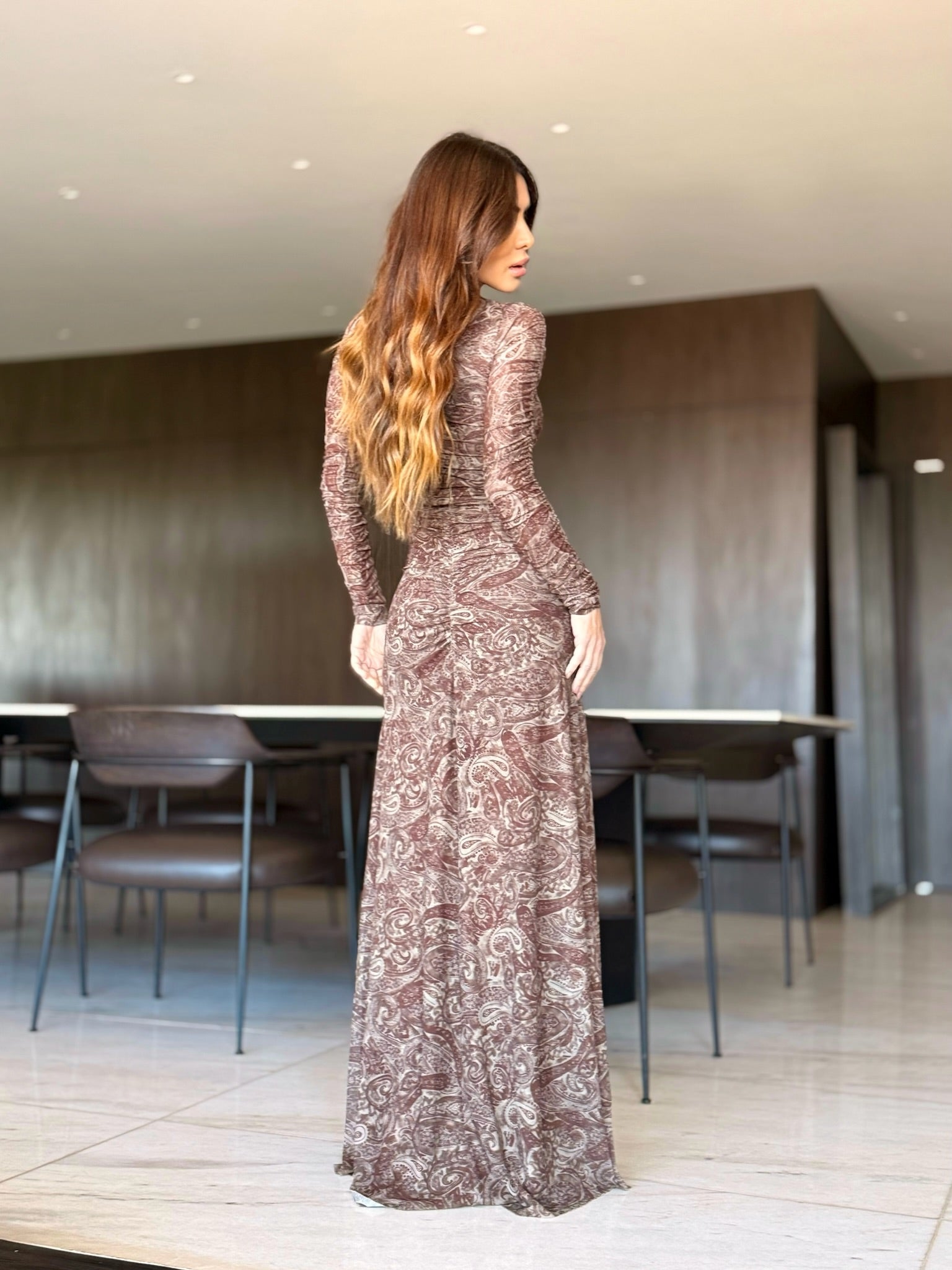 Vestido De Tule Franzido Cashmere Manga Longa