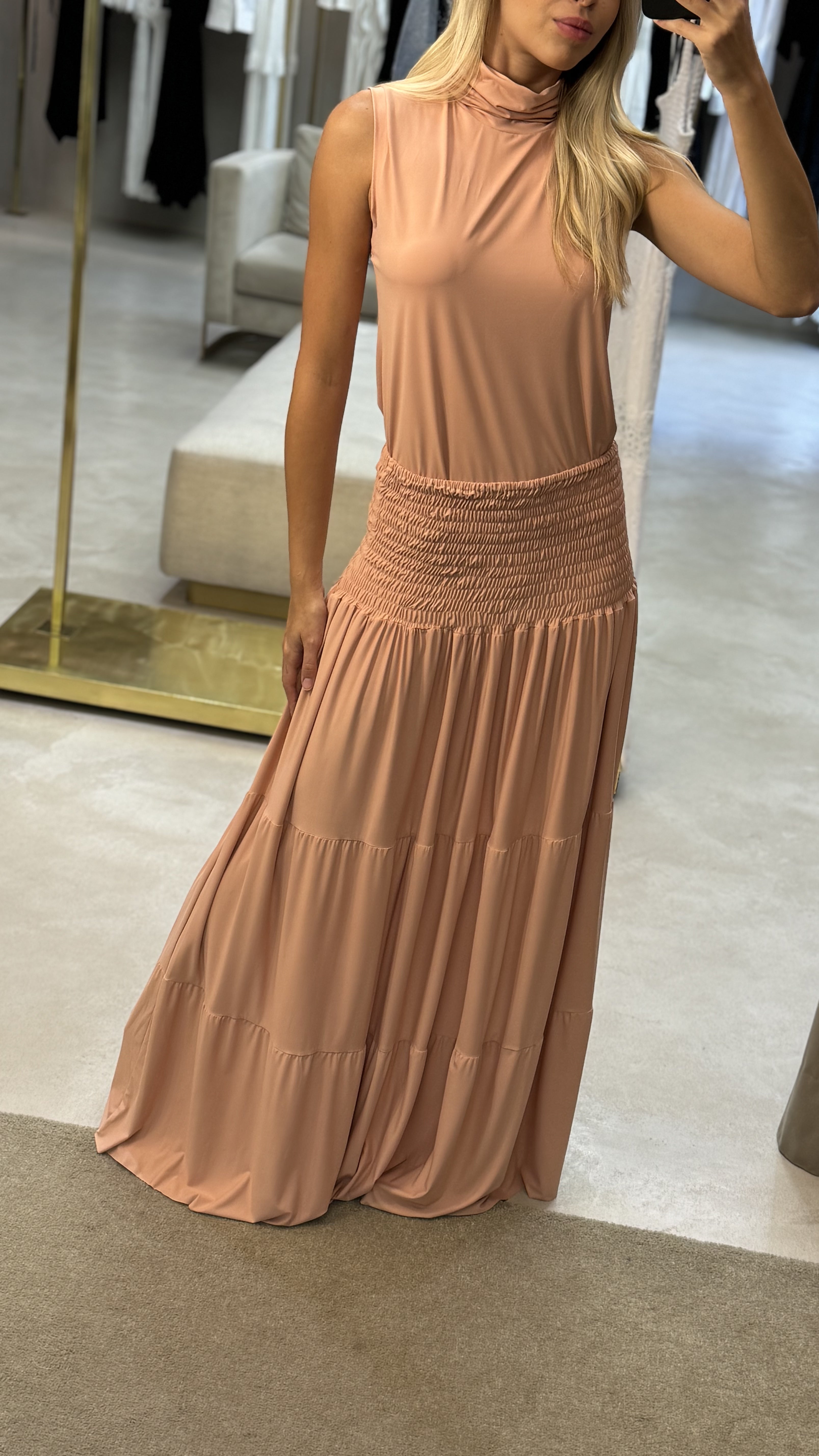 Conjunto Malha Fria Saia E Blusa Gola Alta