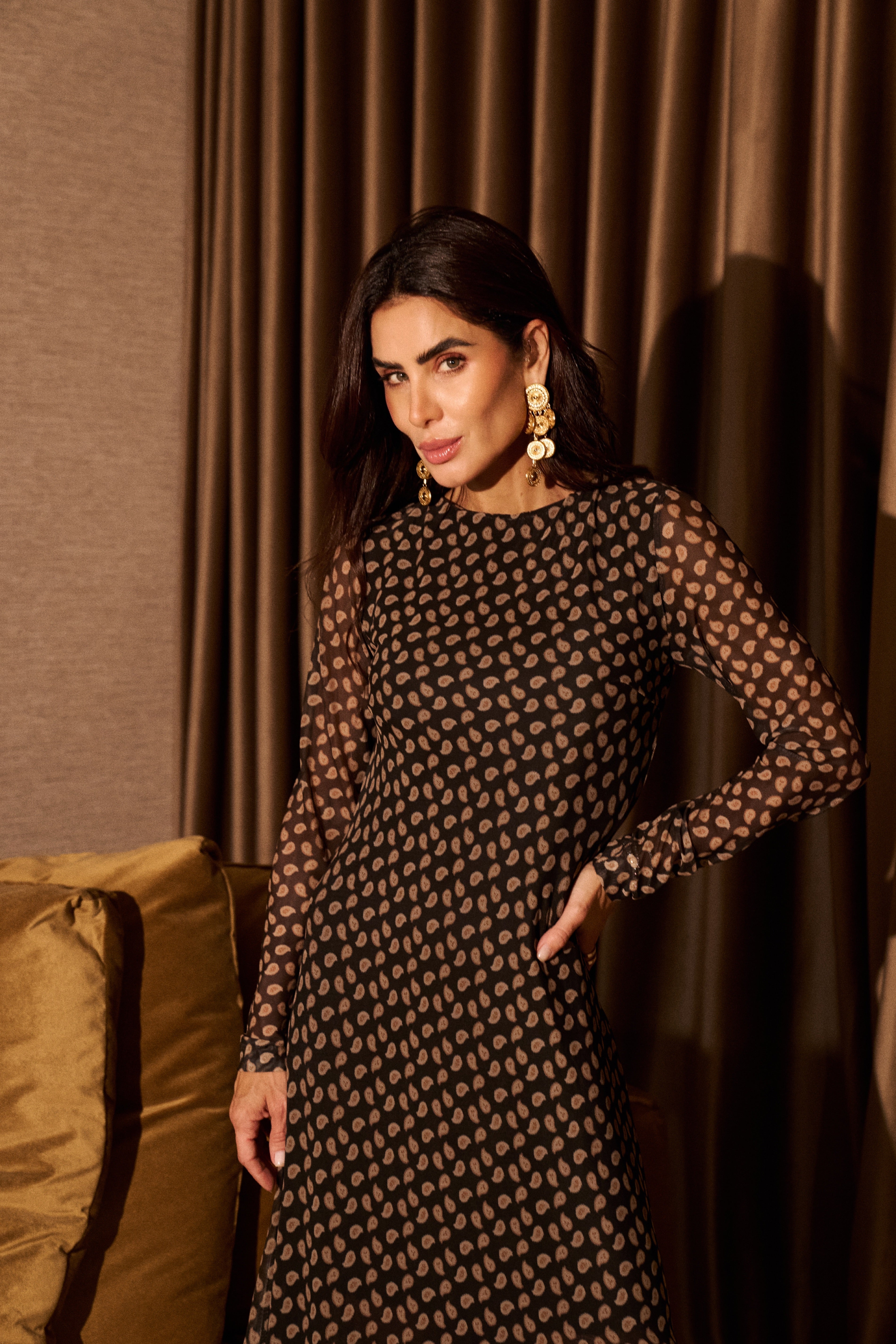 Vestido em Tule Manga Longa com Estampa Exclusiva