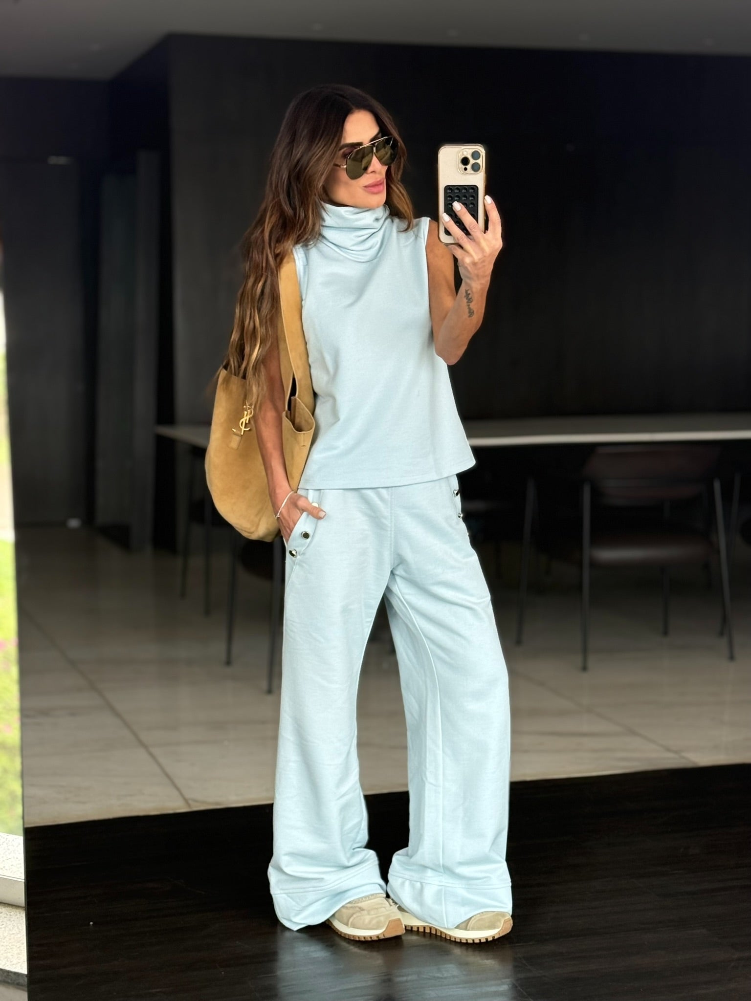 Conjunto De Moletom Blusa Gola Drapeada E Calça Pantalona