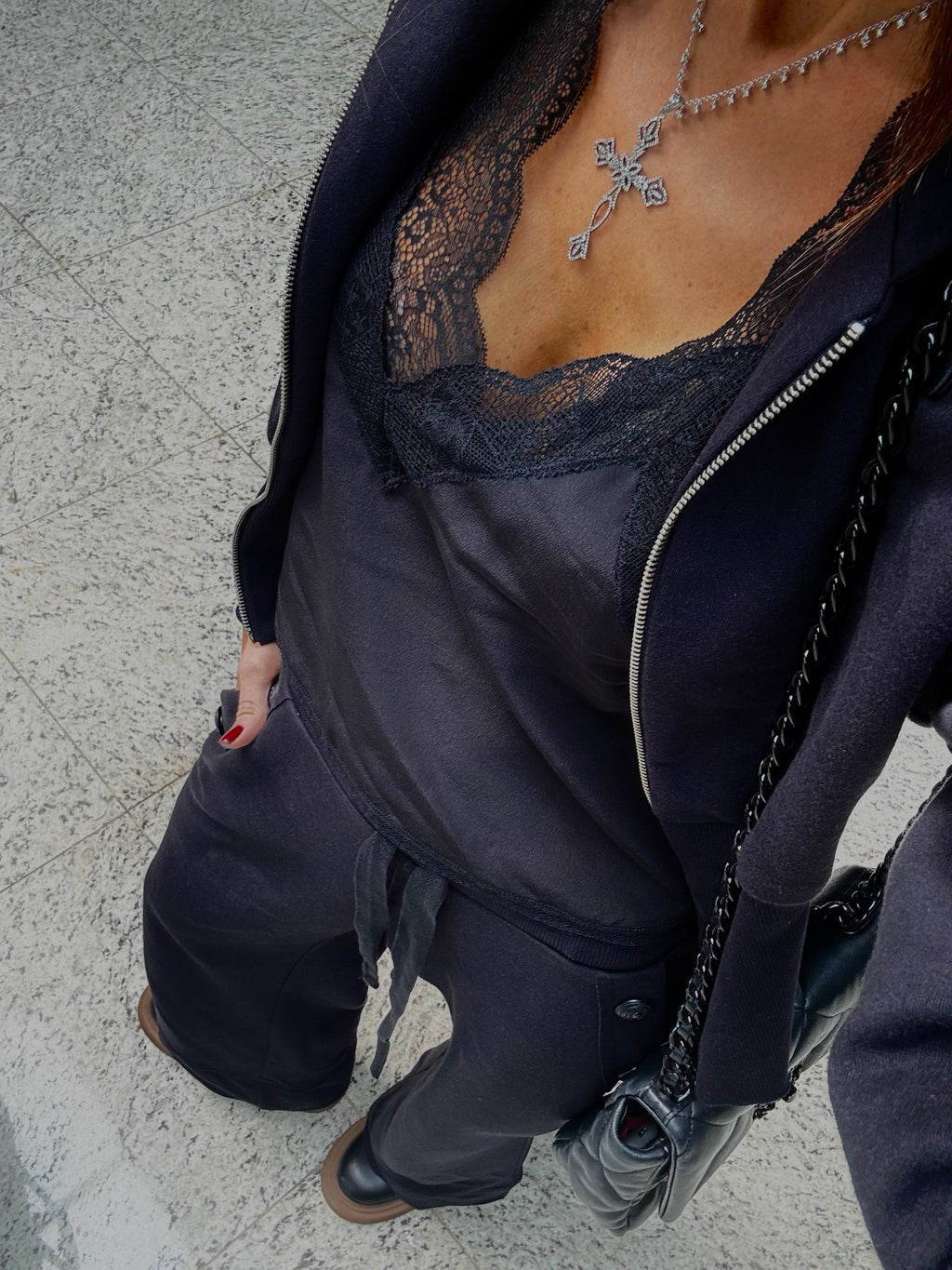 Conjunto Moletom Pantalona Com Detalhes Em Ribana