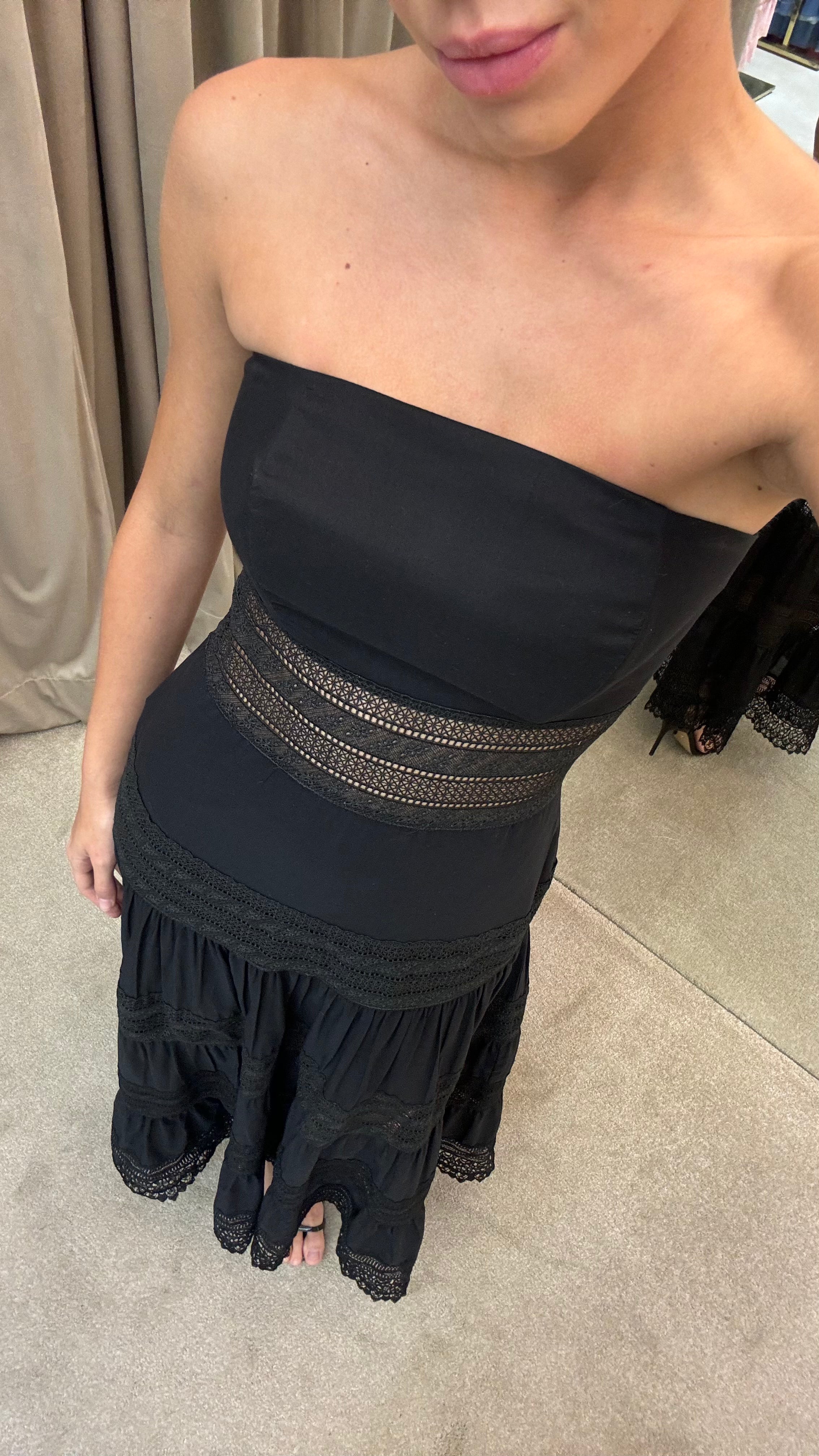 Vestido Tomara Que Caia Em Cambraia De Algodão Com Entremeio Em Renda