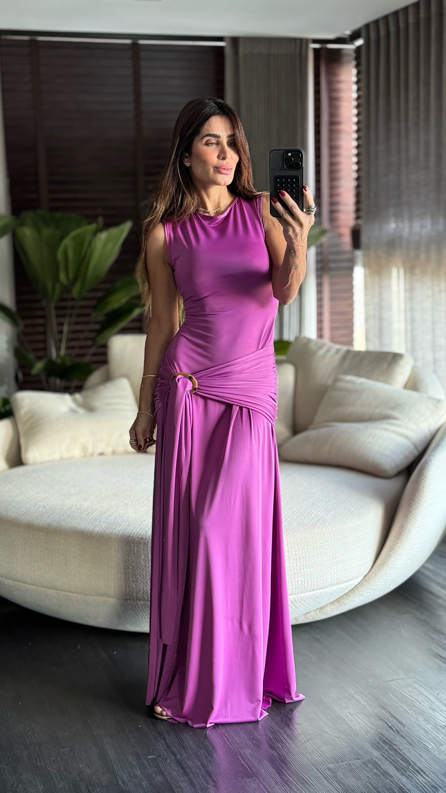 Vestido Em Malha Fria Com Faixa E Fivela