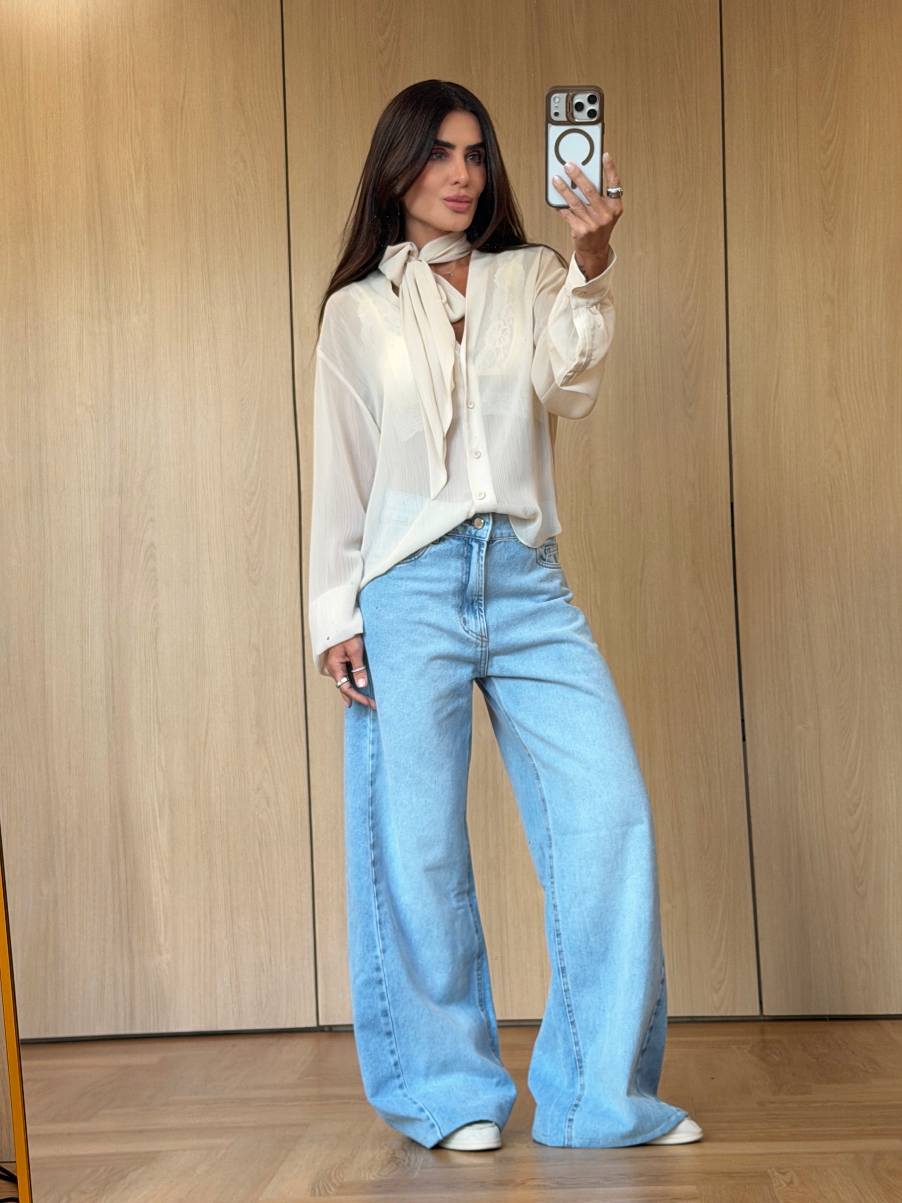 Camisa Chiffon de Seda Gola Laço