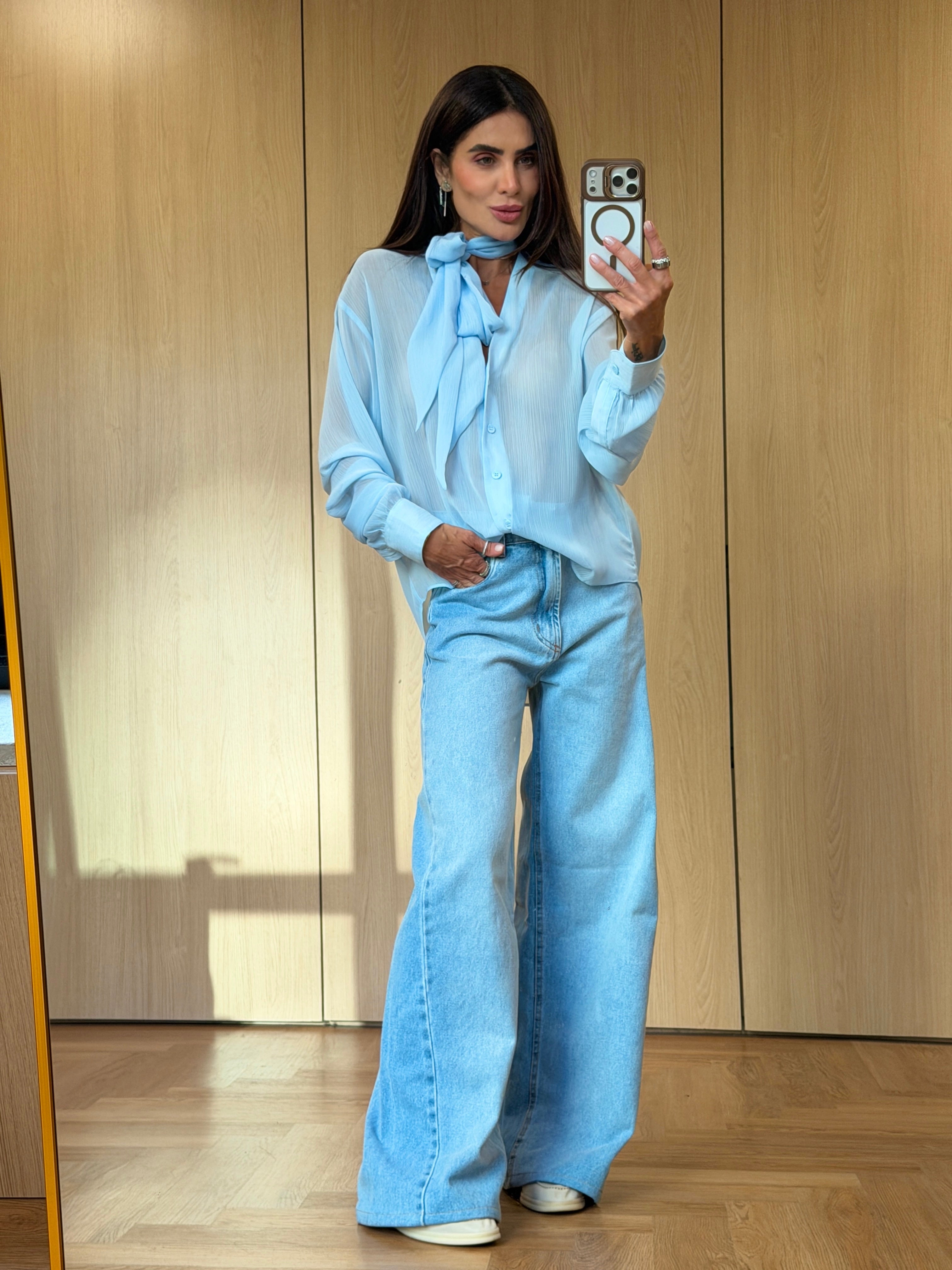 Camisa Chiffon de Seda Gola Laço