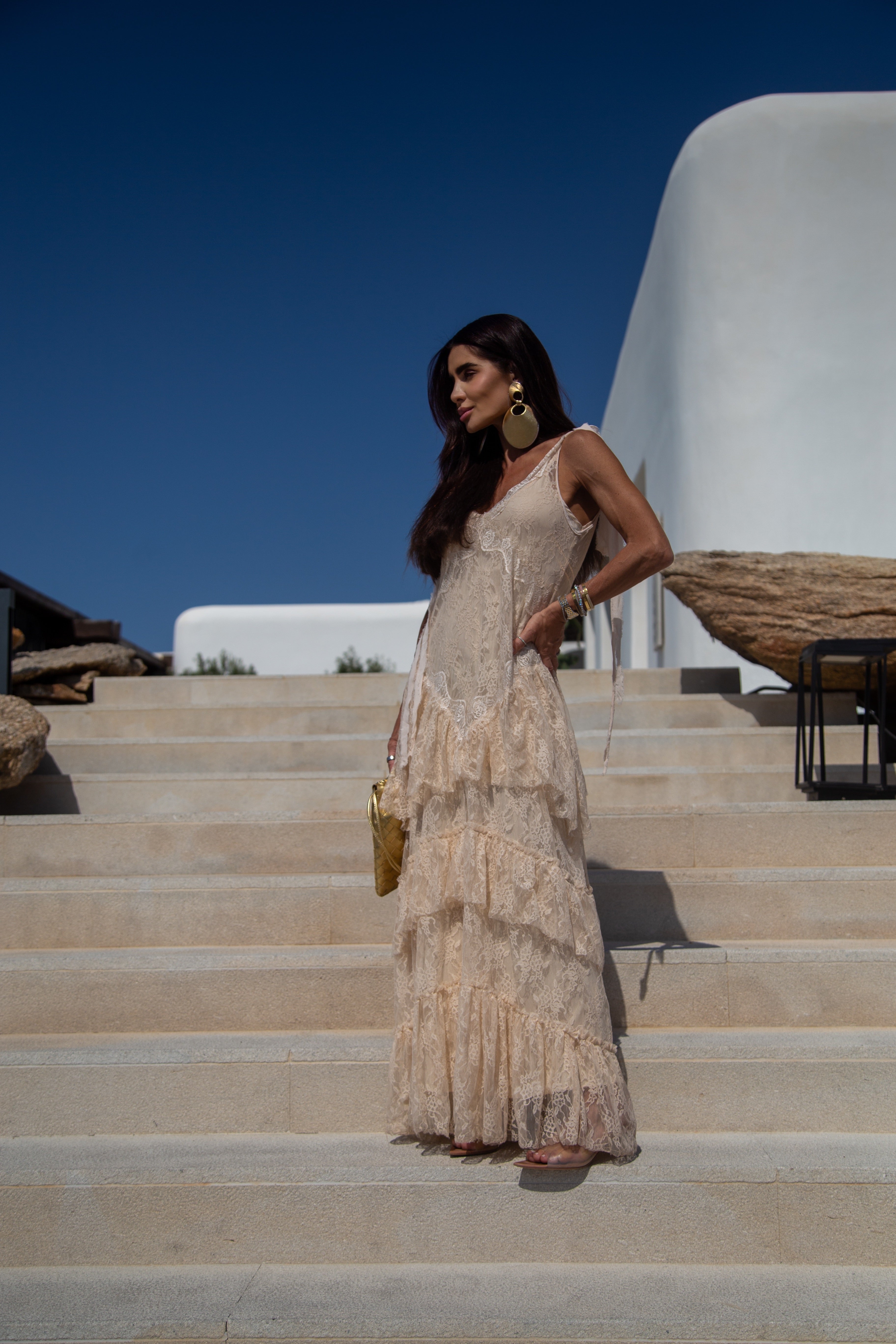 Vestido Longo Babados em Renda