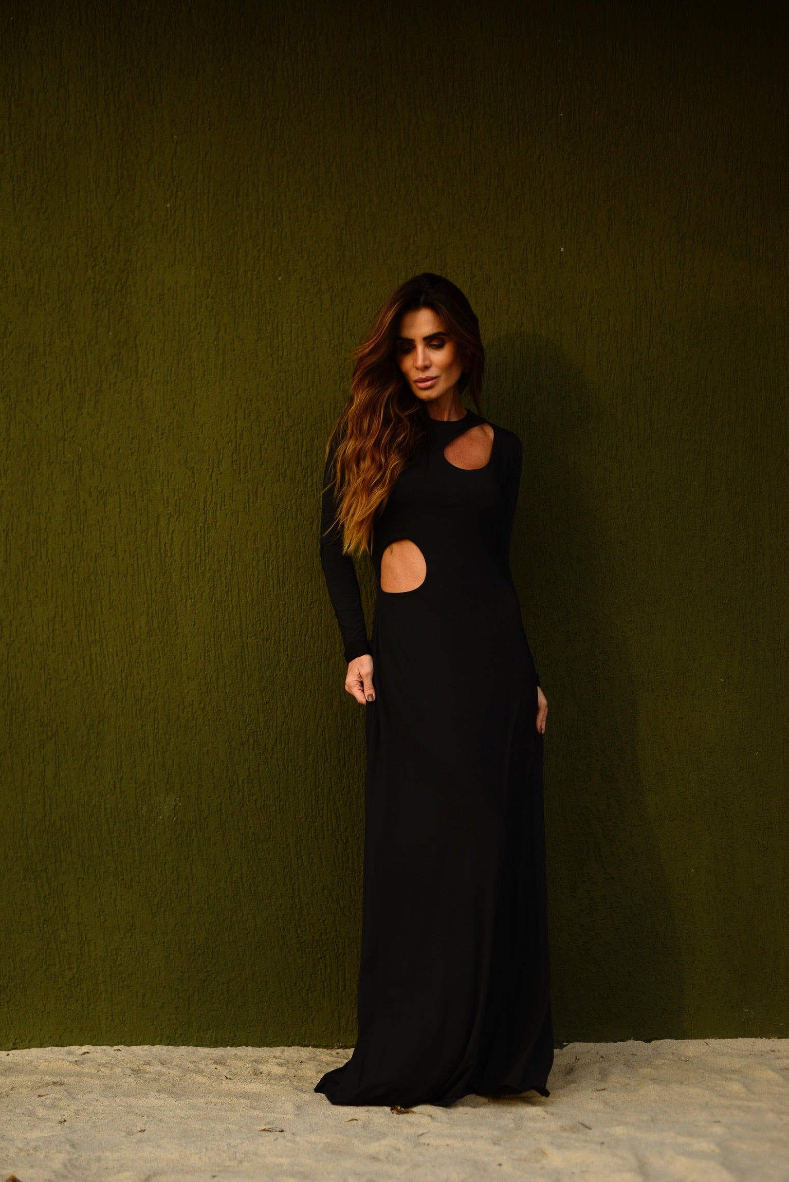 Vestido Malha Fria Manga Longa Com Aberturas