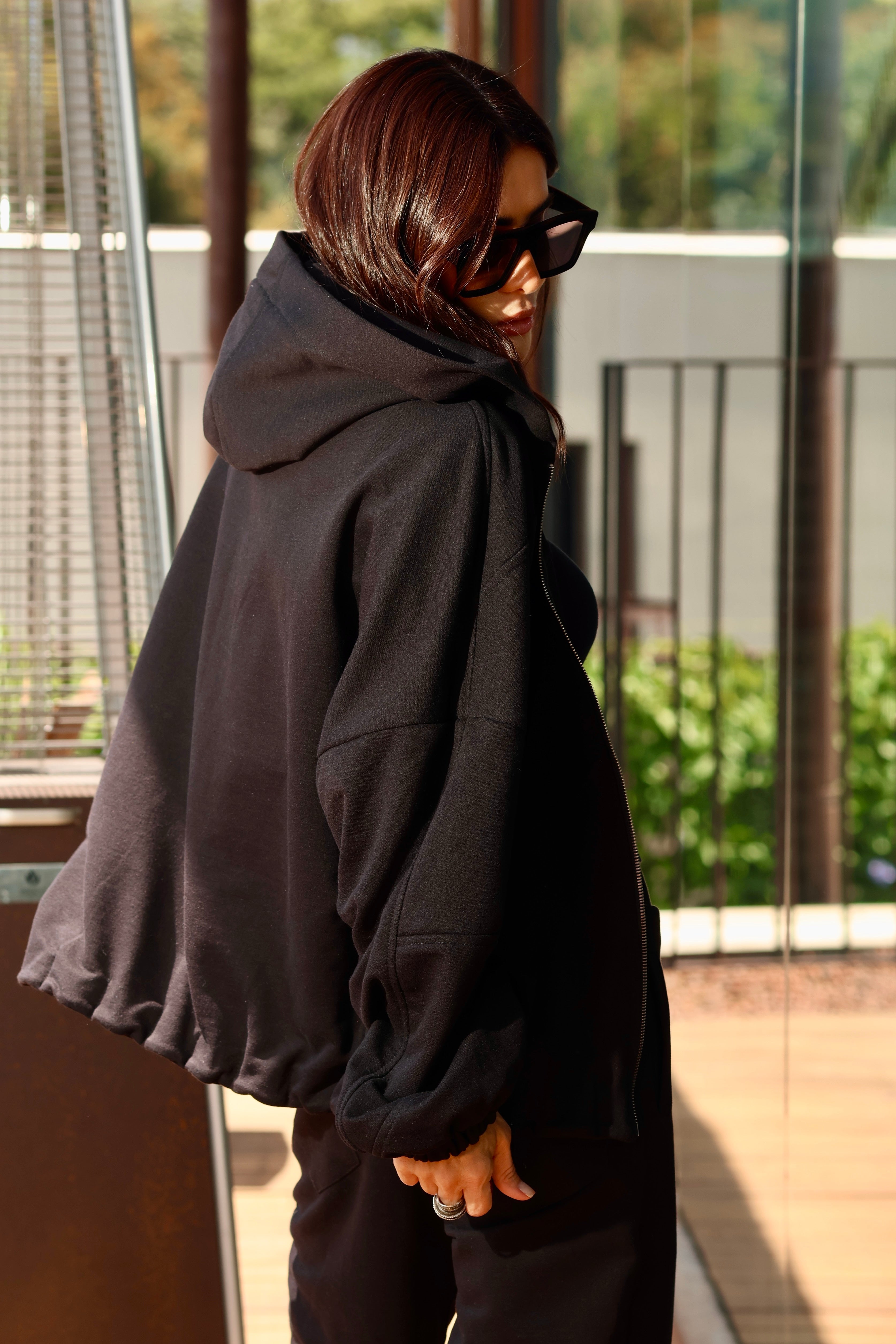 Conjunto Moletom Oversized com Recortes