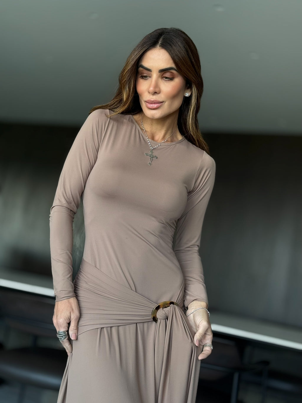 Vestido Manga Longa Malha Fria Com Faixa E Fivela