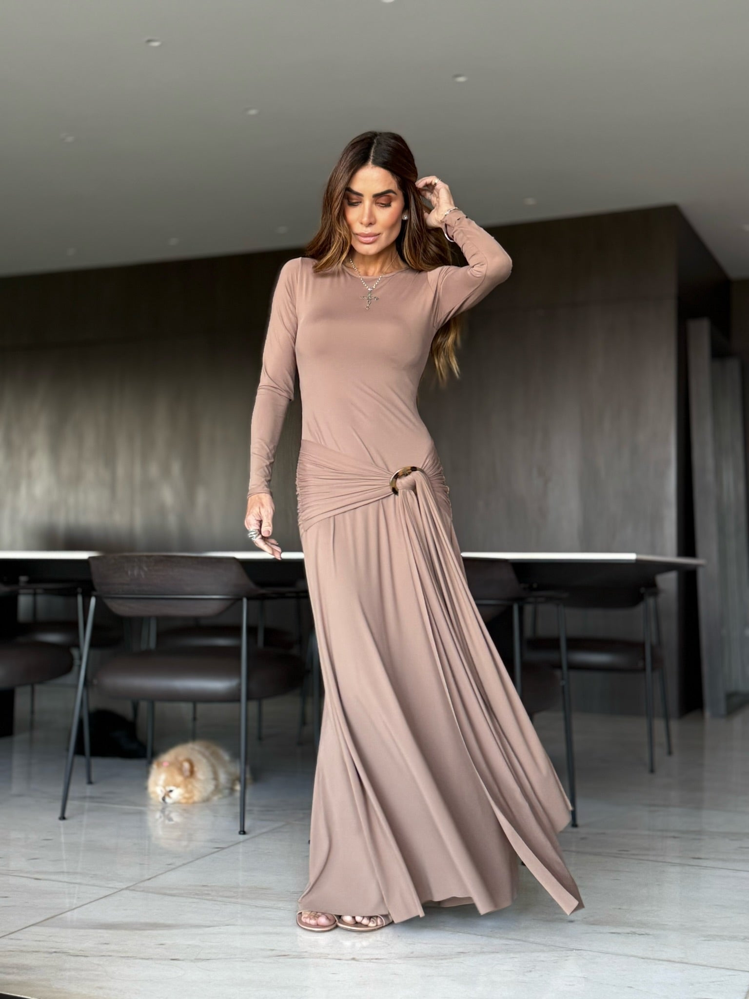 Vestido Manga Longa Malha Fria Com Faixa E Fivela
