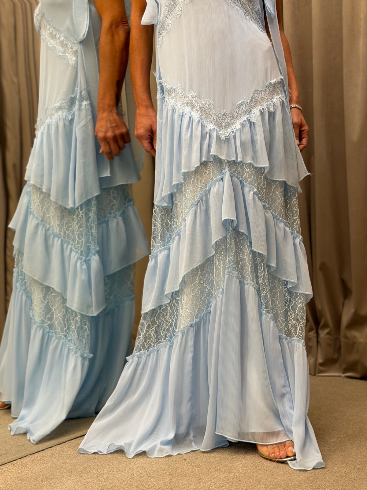 Vestido Longo Chiffon de Seda com Renda