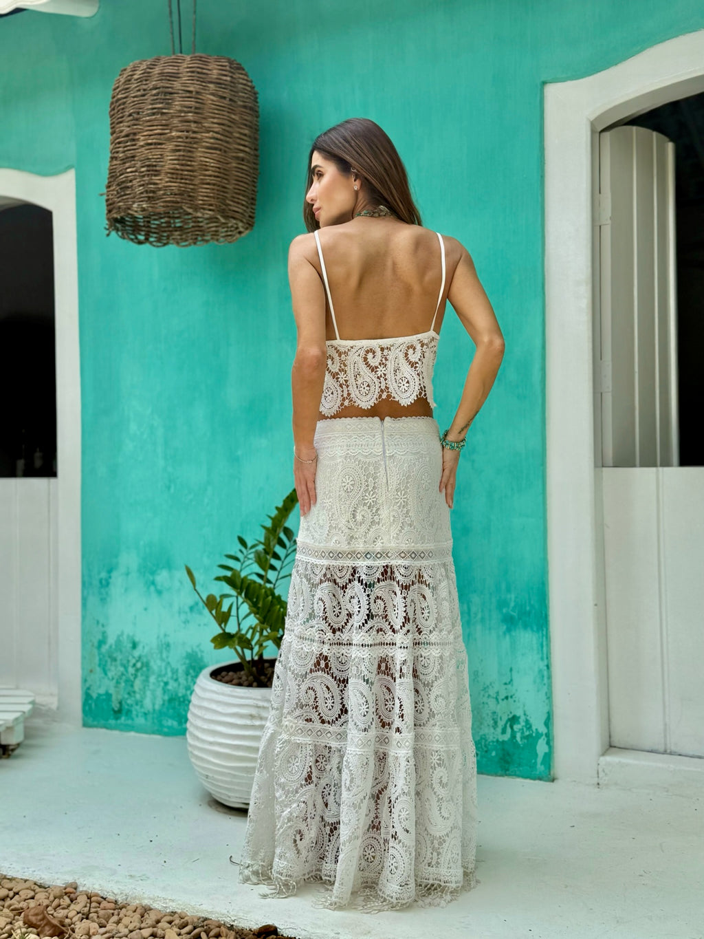 Saia E Top De Renda Com Entremeios