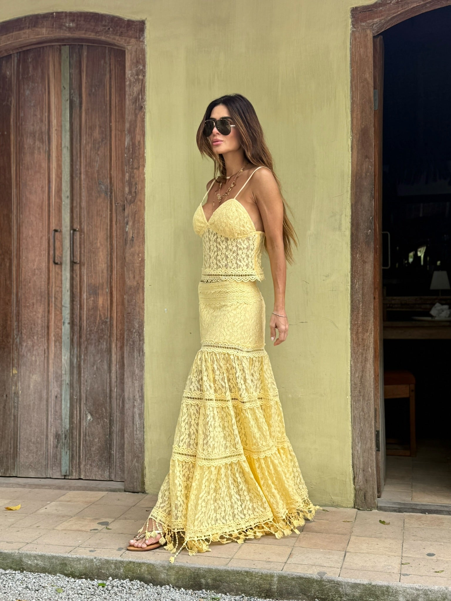 Saia E Top De Renda Com Entremeios