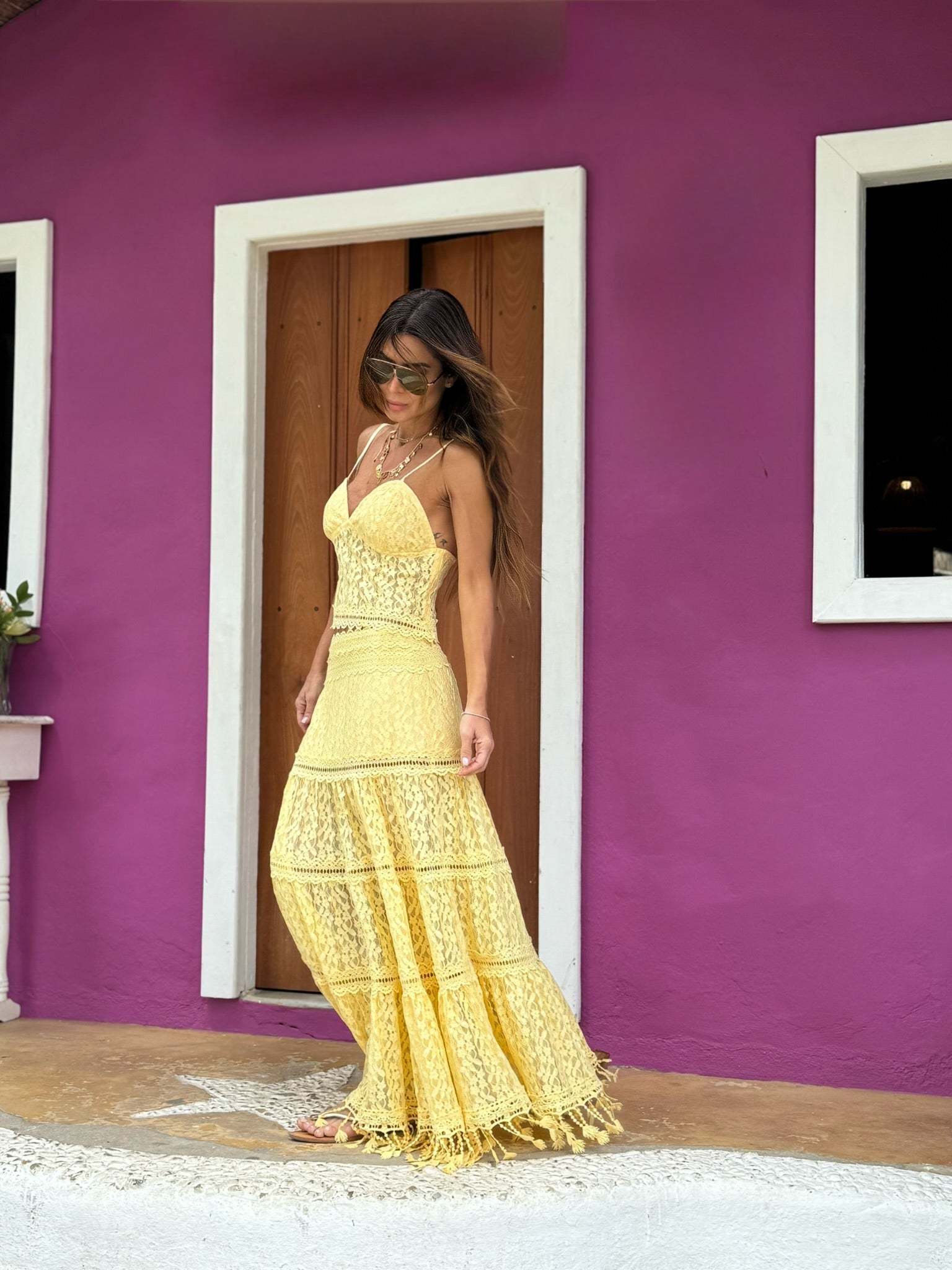 Saia E Top De Renda Com Entremeios